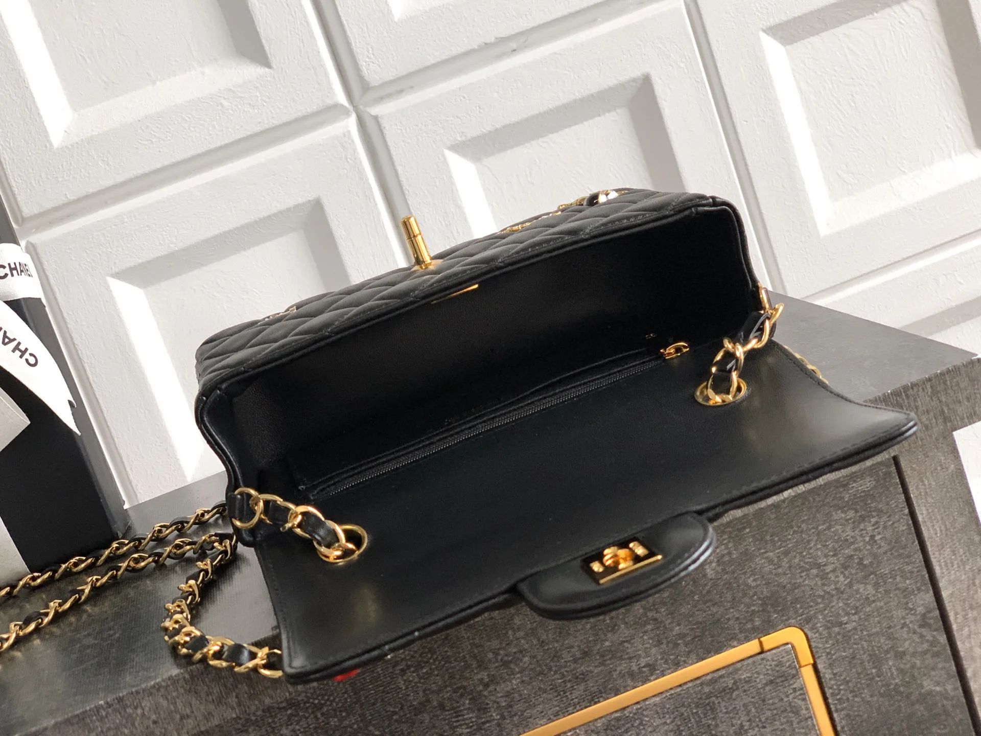 Классические Сумки Женские Chanel 12860042