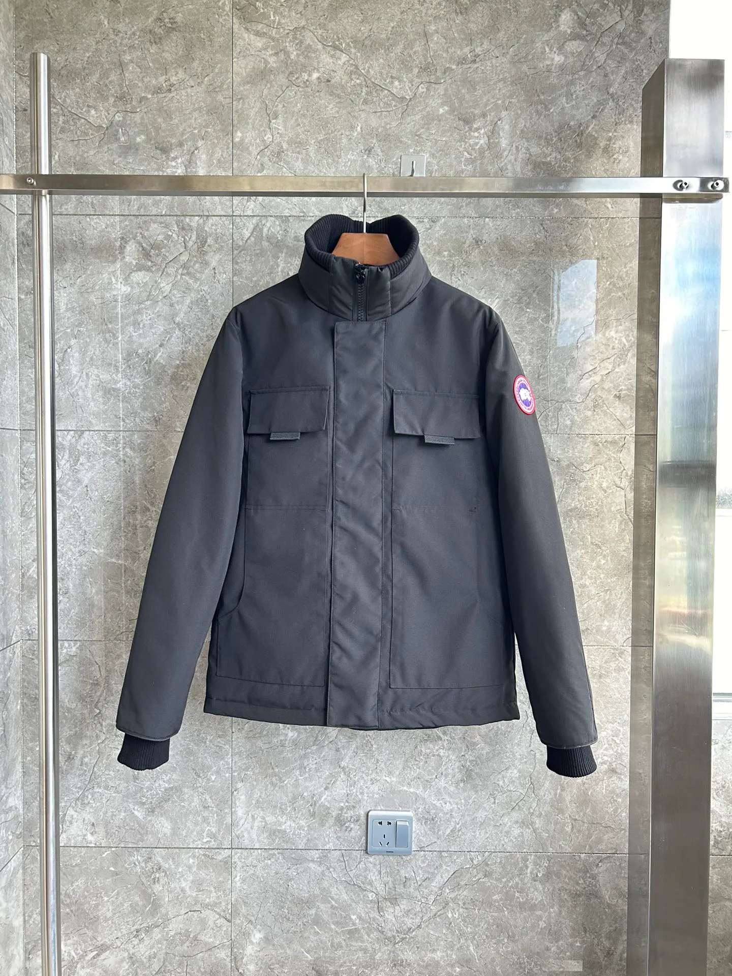 Куртки И Пуховики Мужские Canada Goose 2995