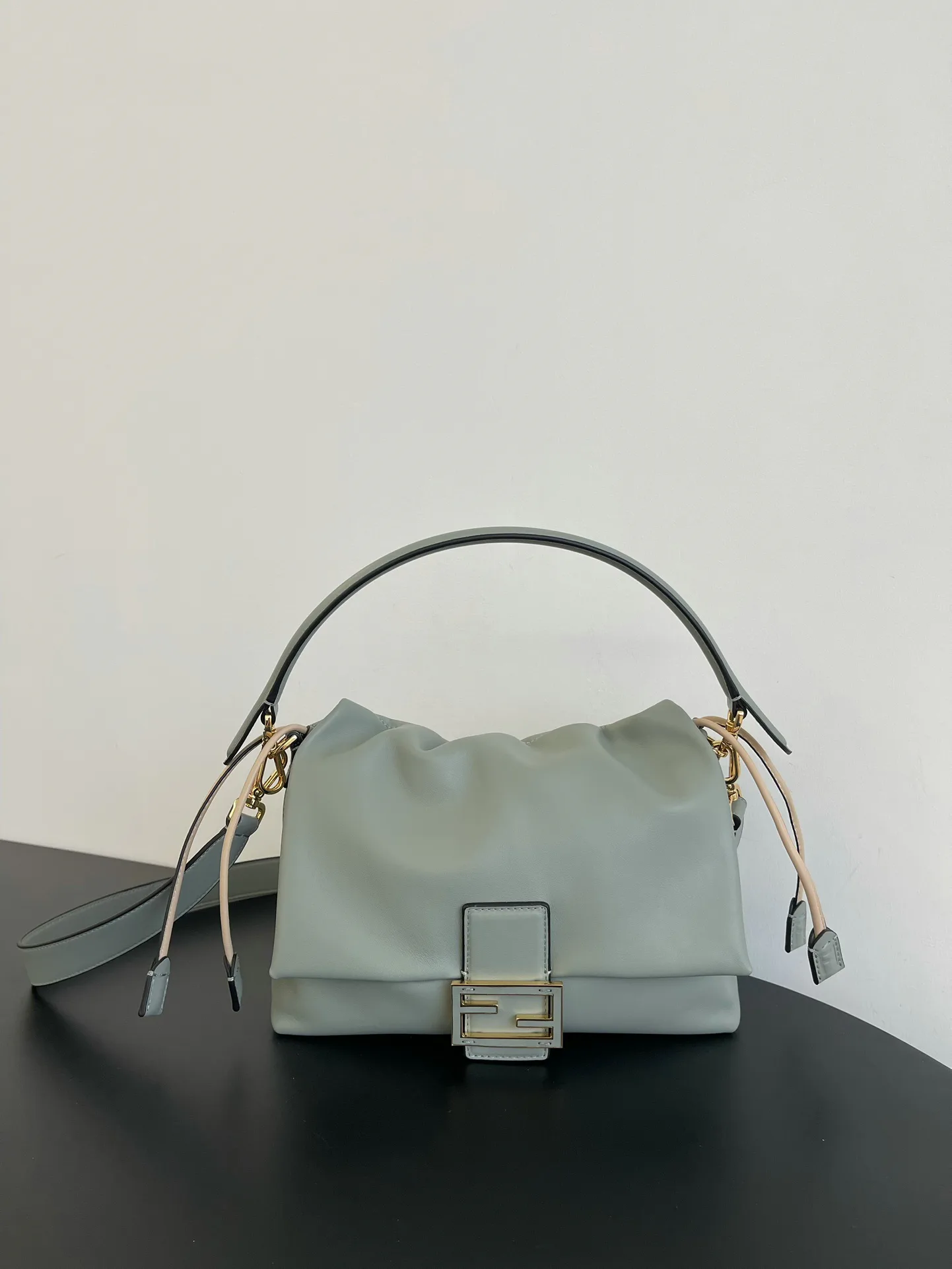 Классические Сумки Женские Fendi 13546221