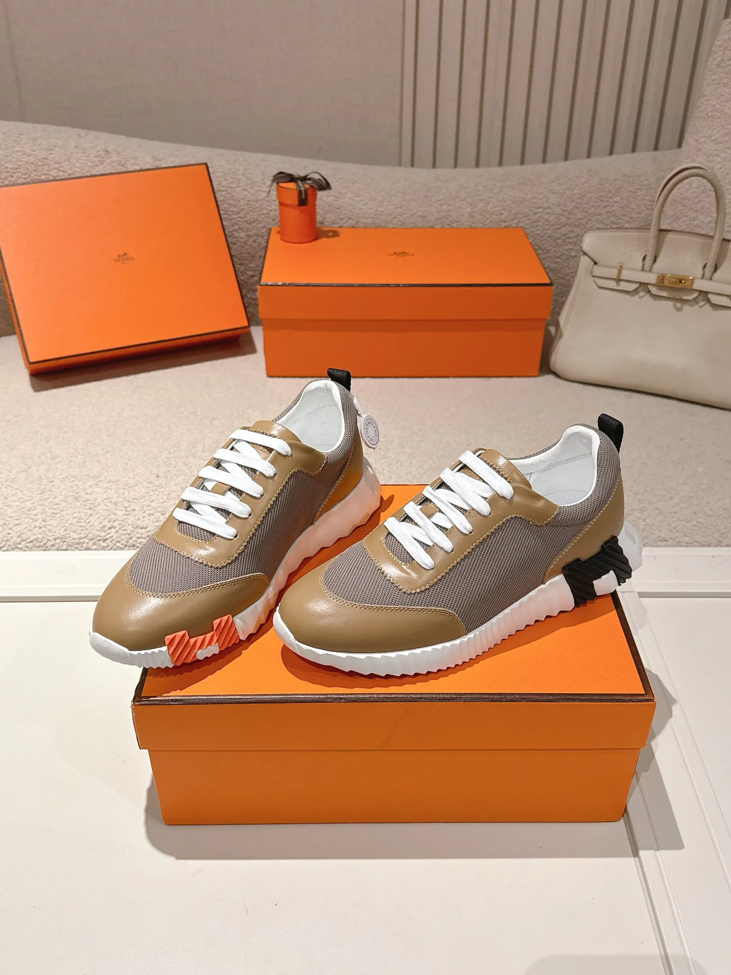 Кроссовки Женские Hermes 2380924