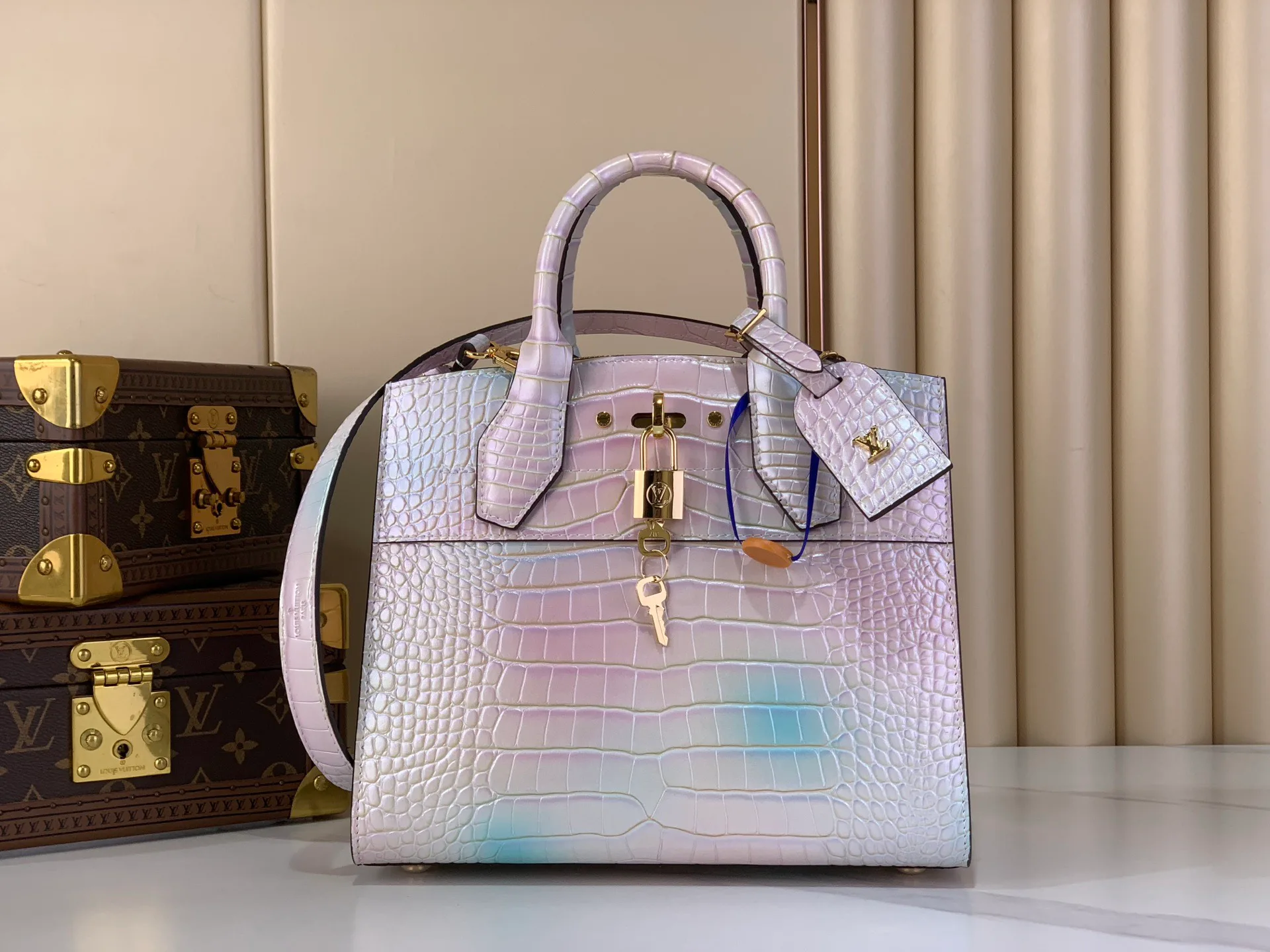 Сумки На Ремне Женские Louis Vuitton 5904539