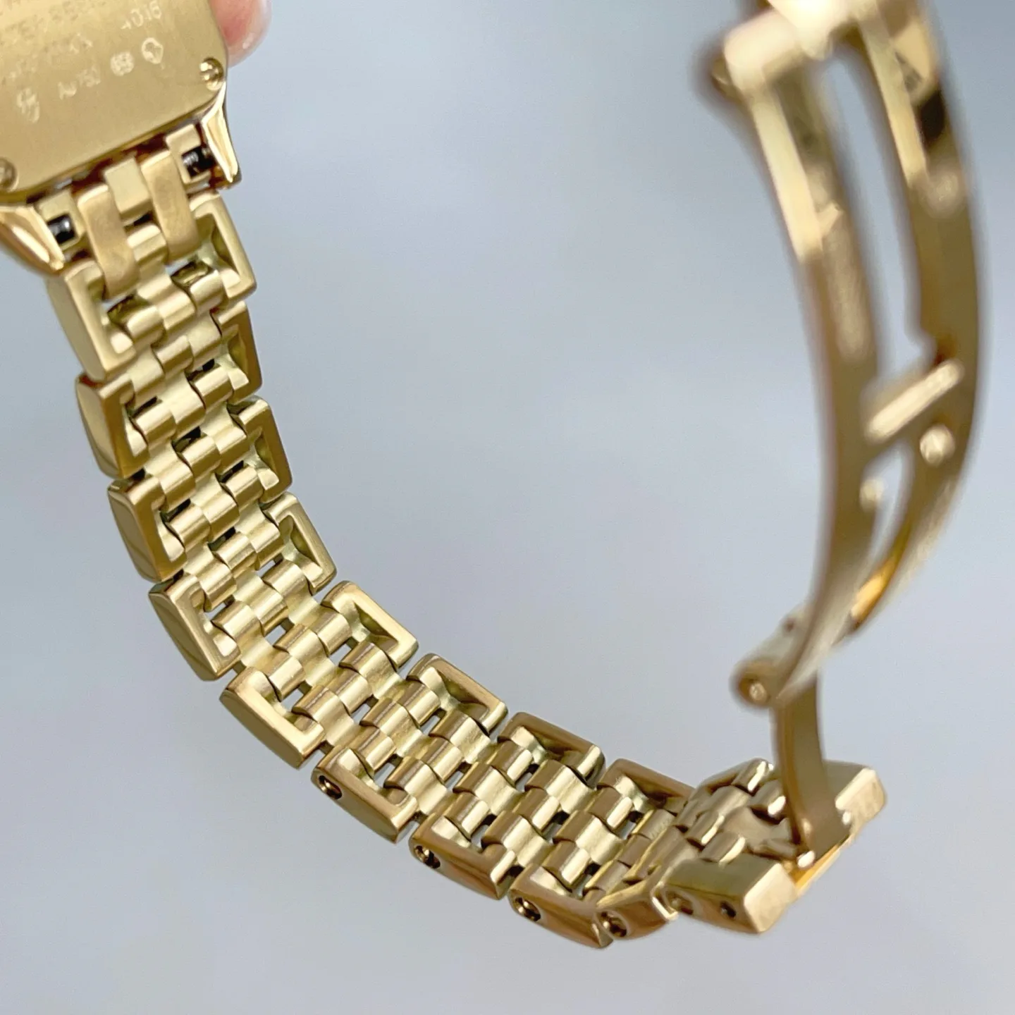 Часы Женские Cartier 17843051