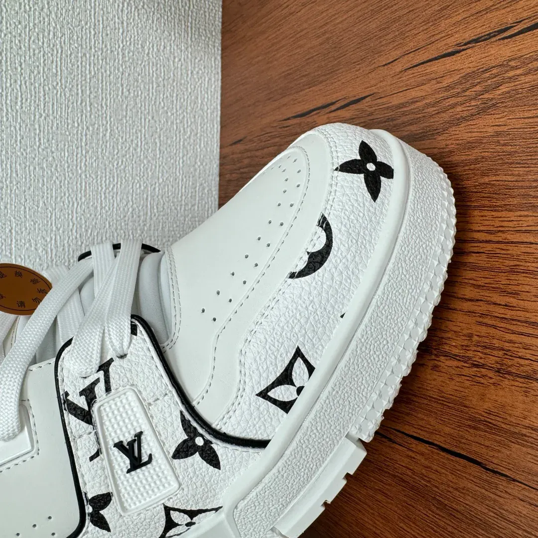 Кроссовки Мужские Louis Vuitton 5892091