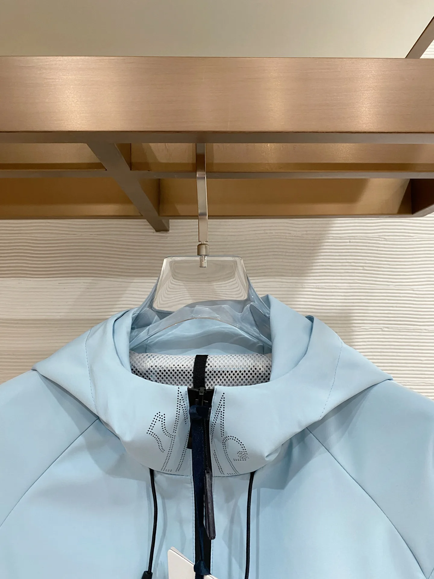 Куртки И Пуховики Мужские Moncler 4438622