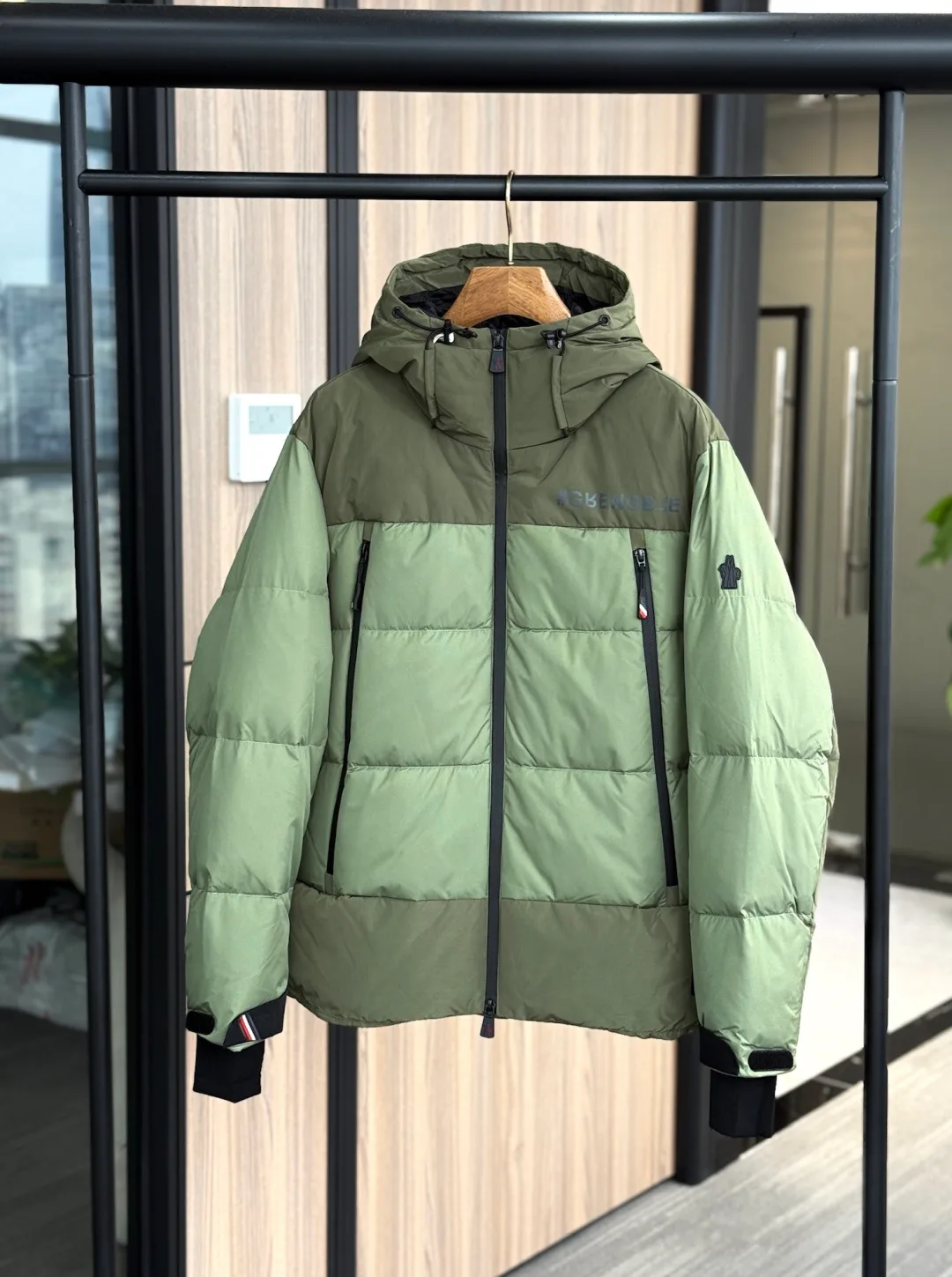 Куртки И Пуховики Женские Moncler 18728805