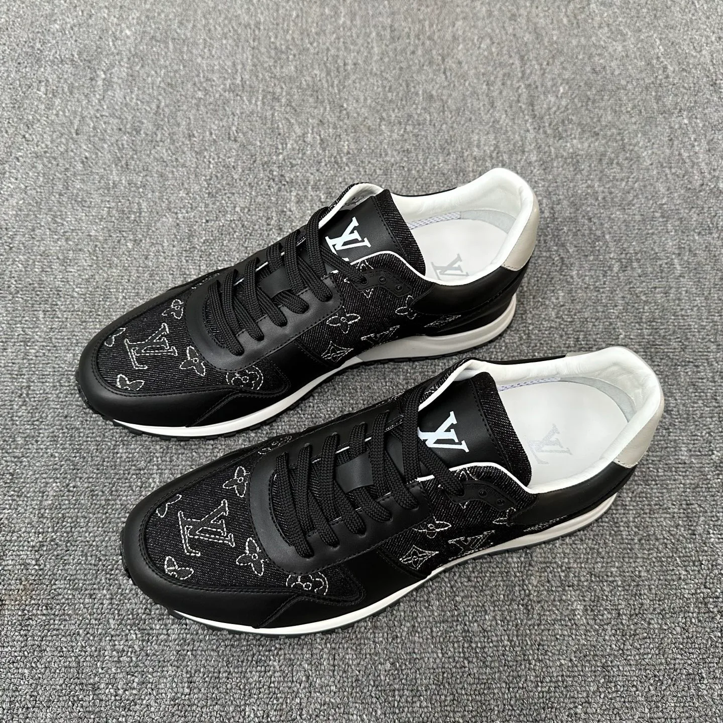 Кроссовки Мужские Louis Vuitton 1515813