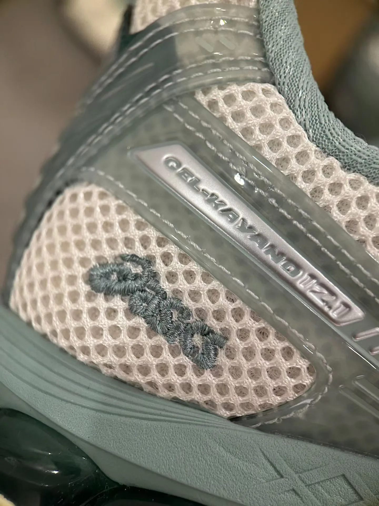 Кроссовки Женские Asics 17065410