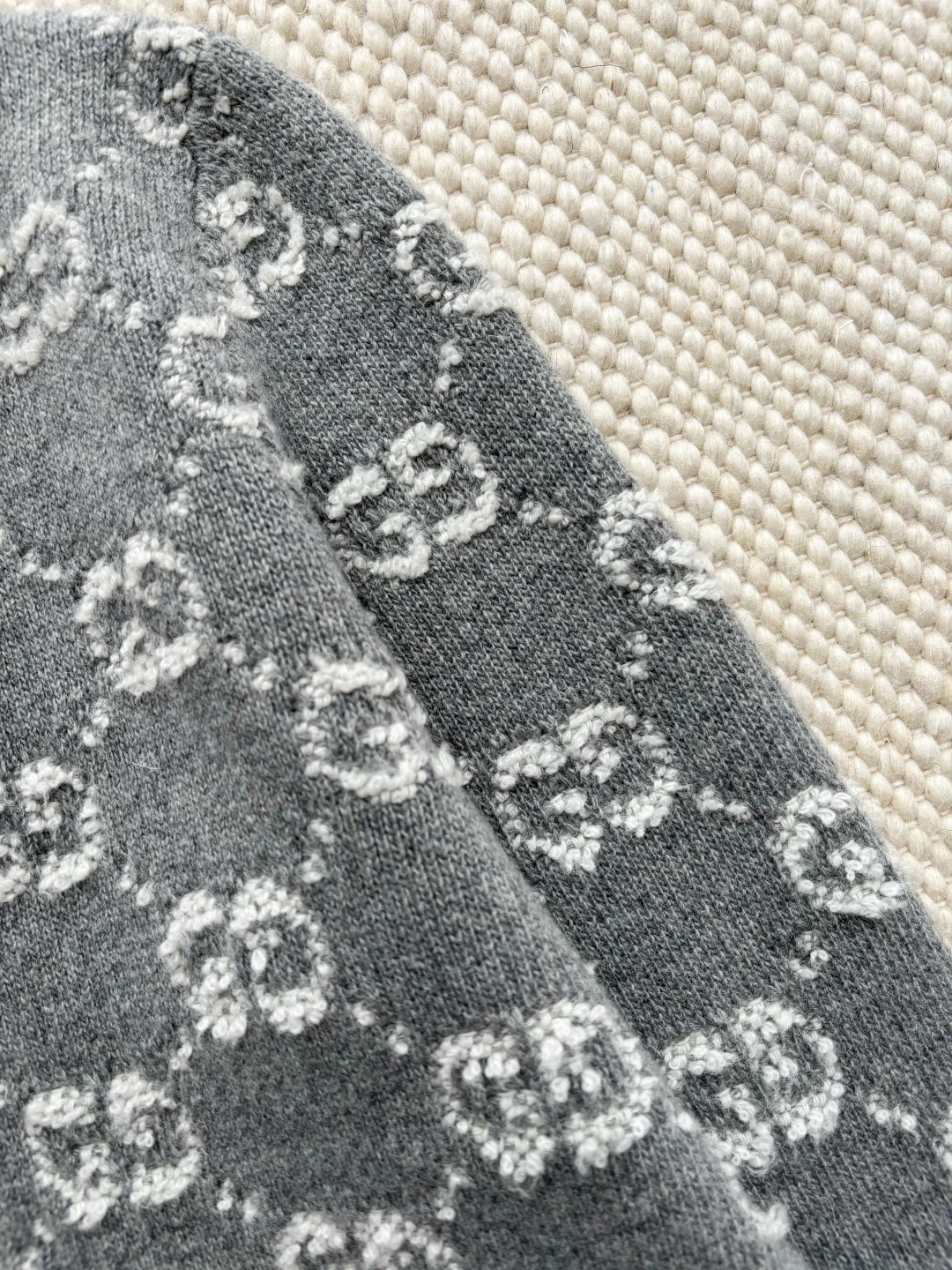 Джемперы И Свитеры Женские Gucci 19468797