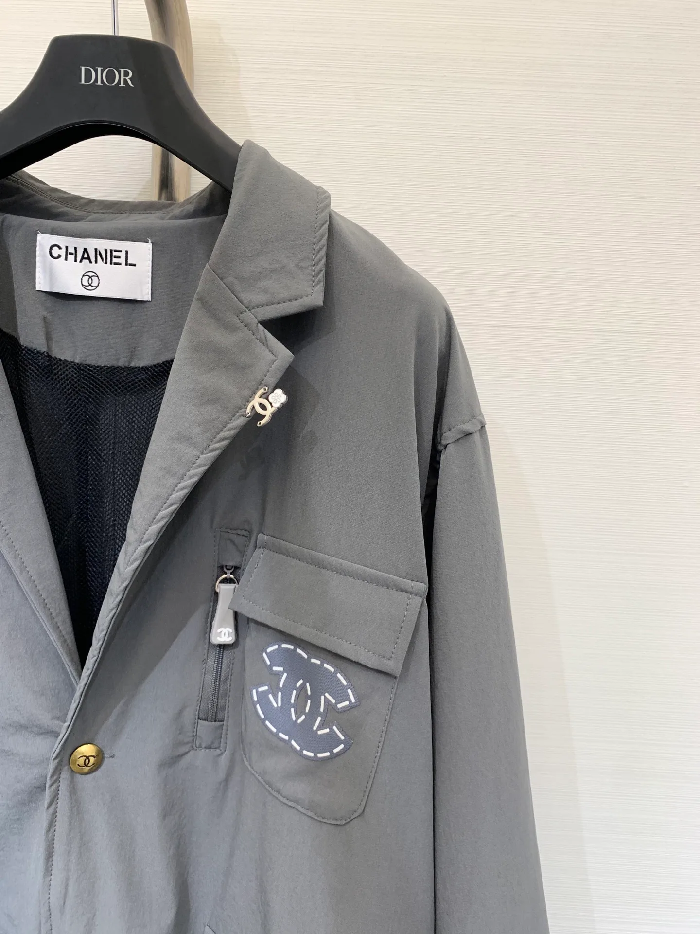 Куртки И Пуховики Женские Chanel 5929221