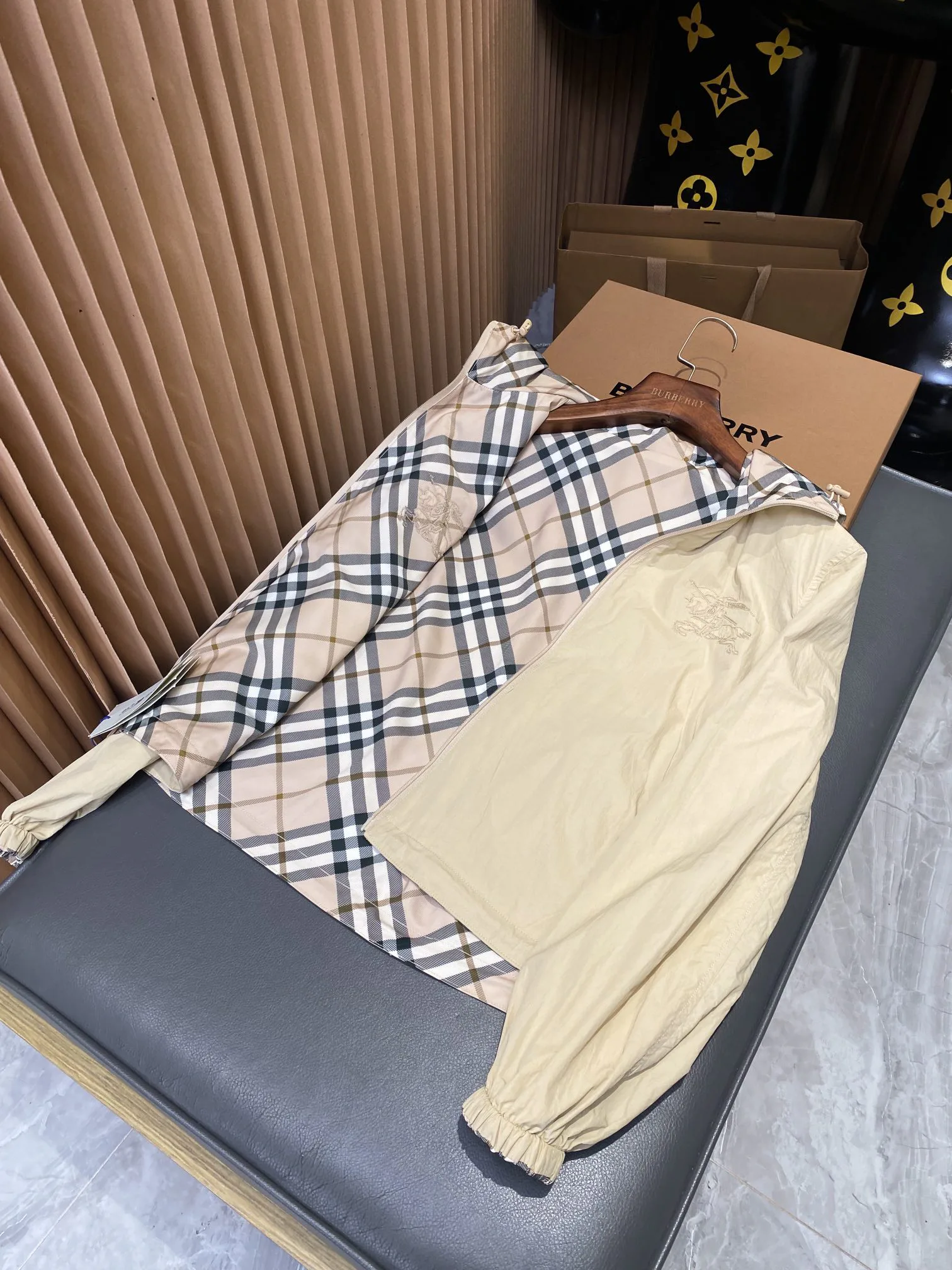 Куртки И Пуховики Мужские Burberry 13433003