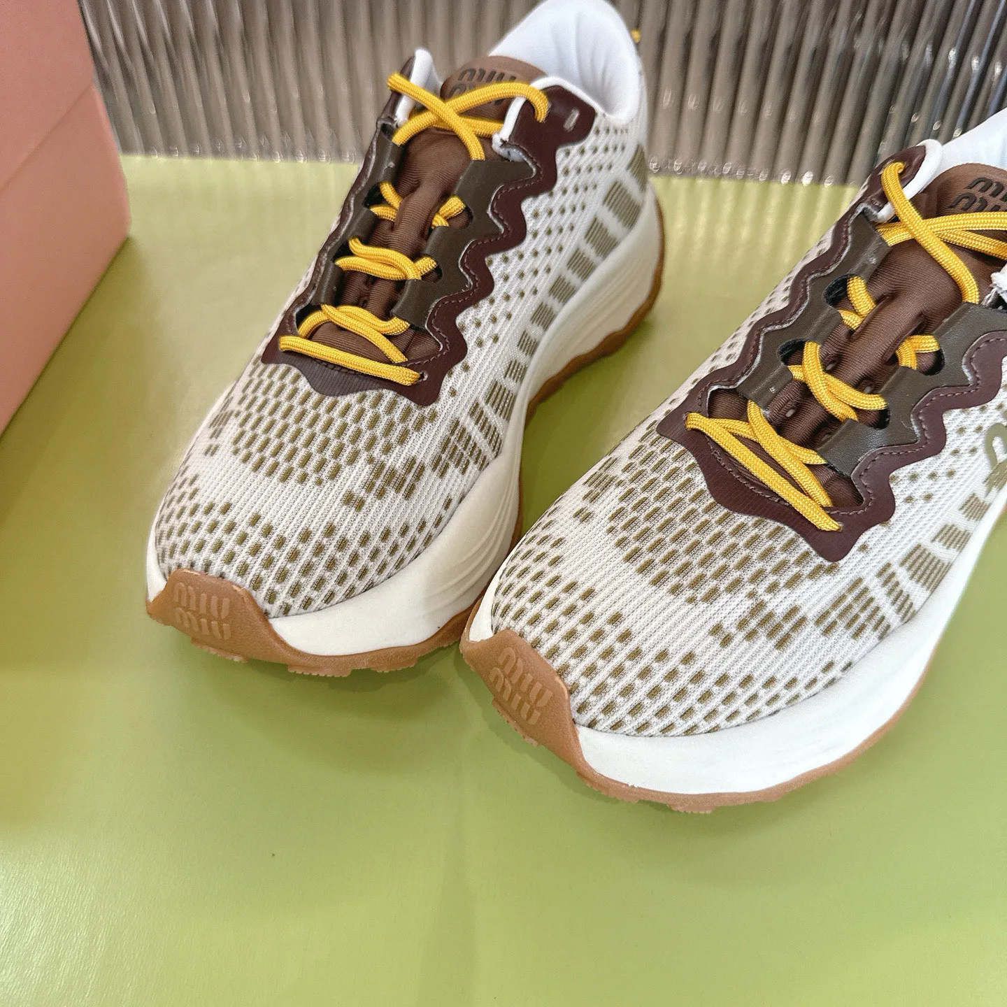 Кроссовки Женские Miu Miu 109603