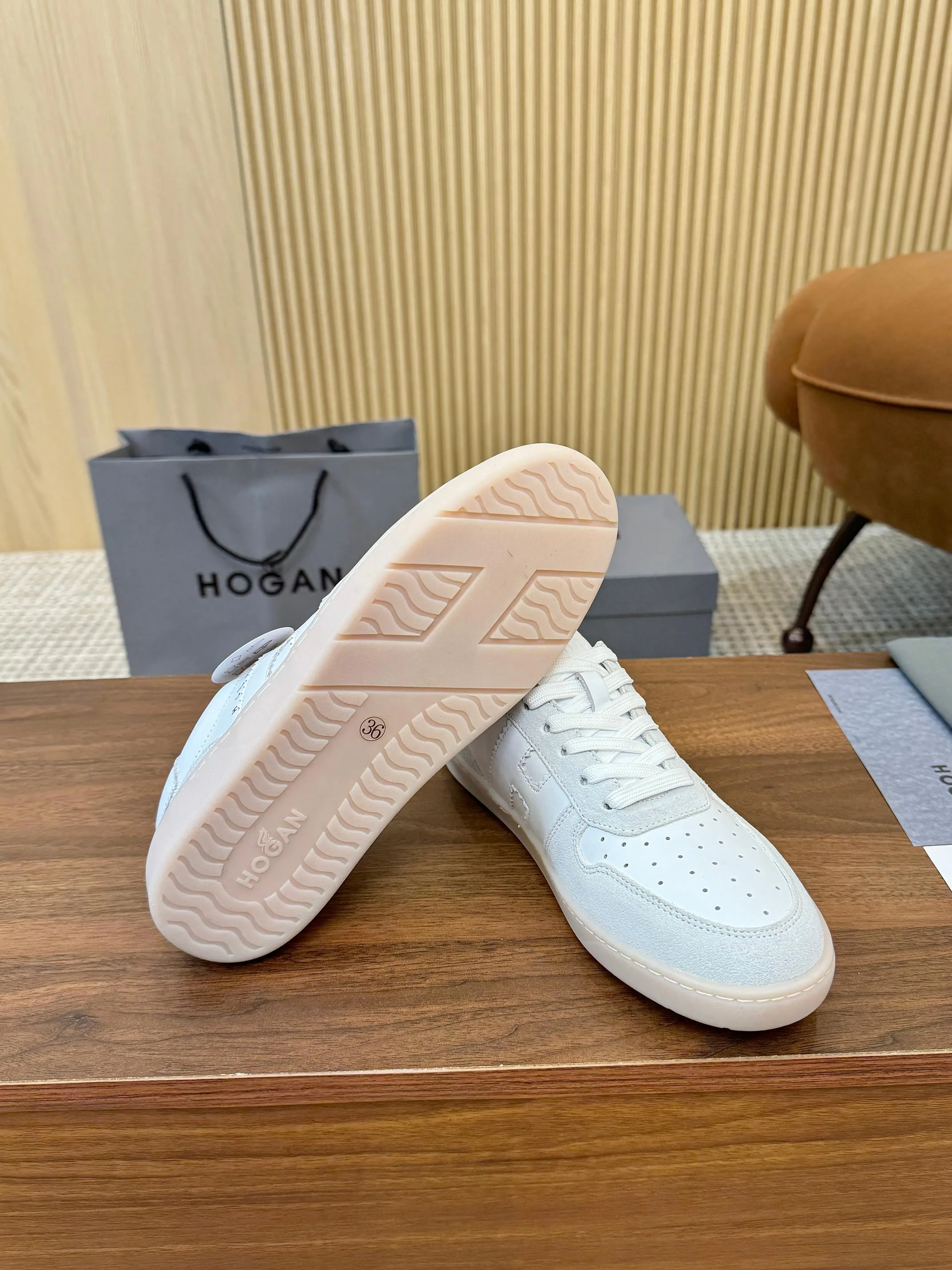 Кроссовки Женские Hogan 12783903