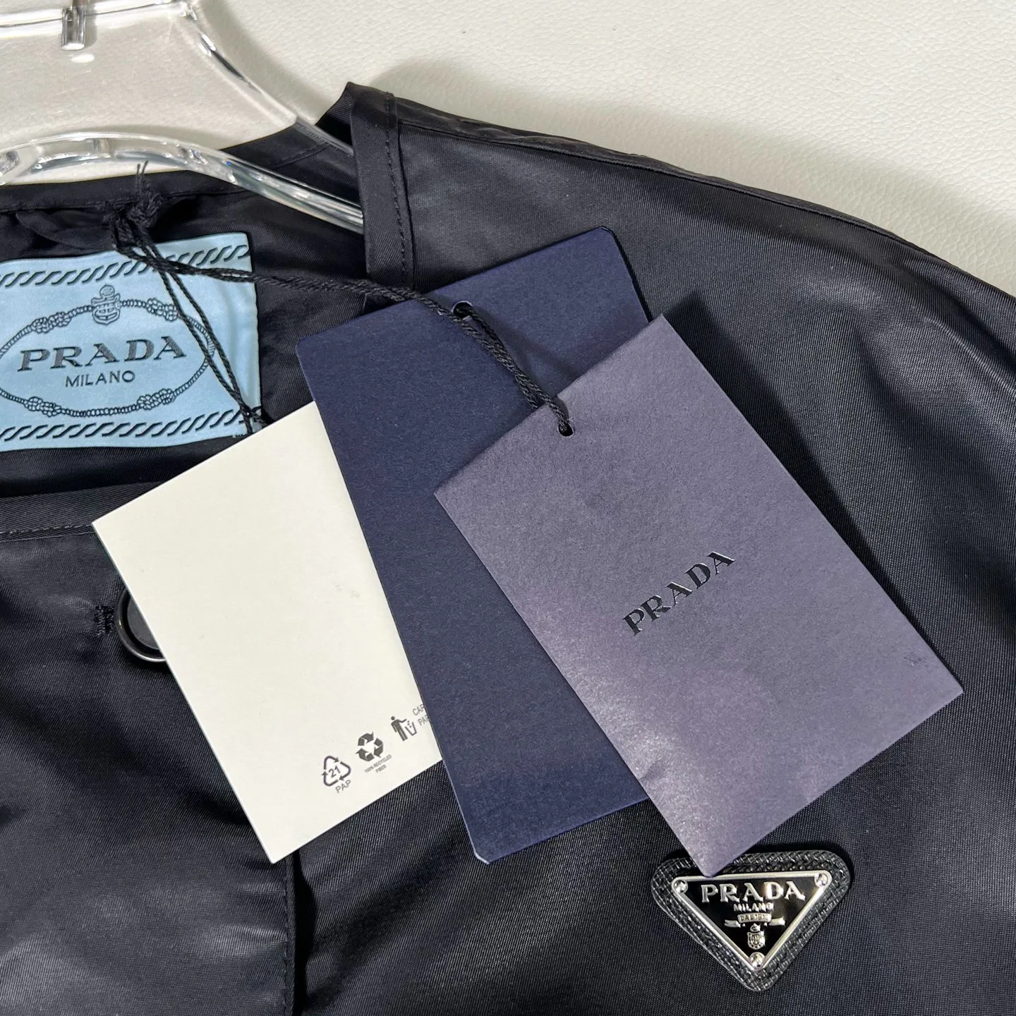 Куртки И Пуховики Женские Prada 19298966
