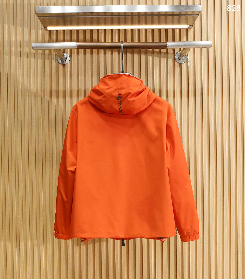 Куртки И Пуховики Мужские Moncler 11602515