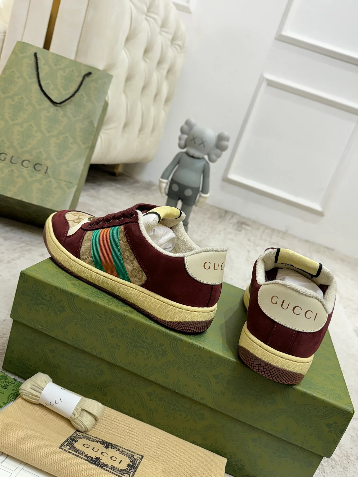 Кроссовки Женские Gucci 944955