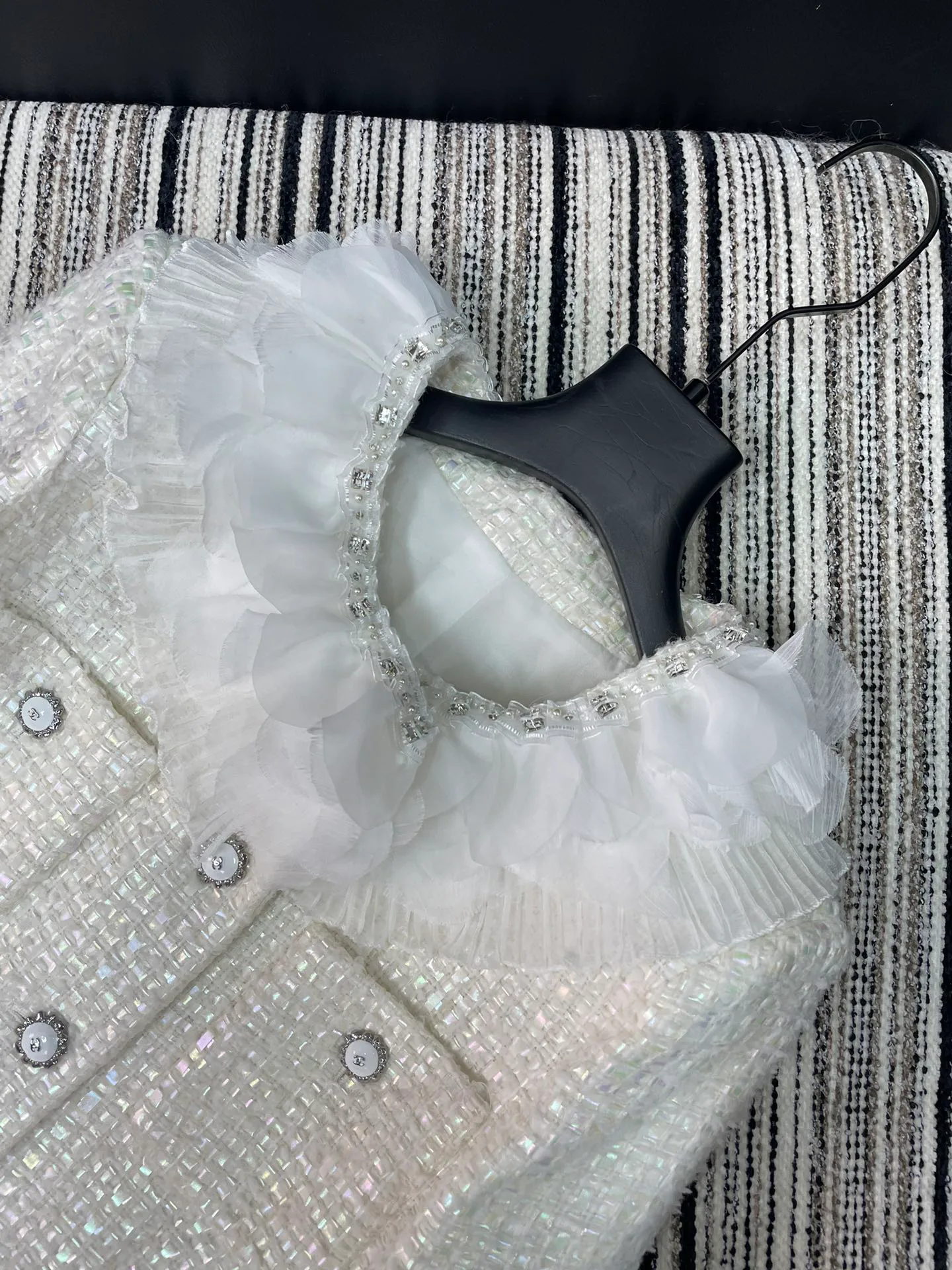 Куртки И Пуховики Женские Chanel 882645