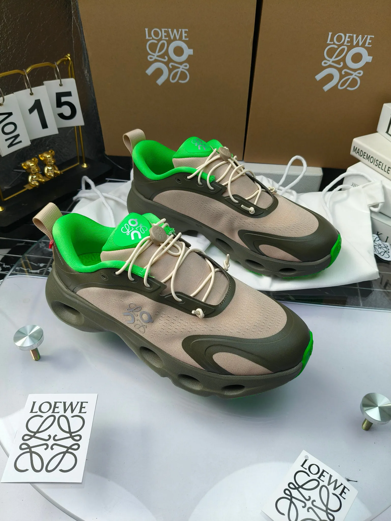 Кроссовки Женские Loewe 1829488