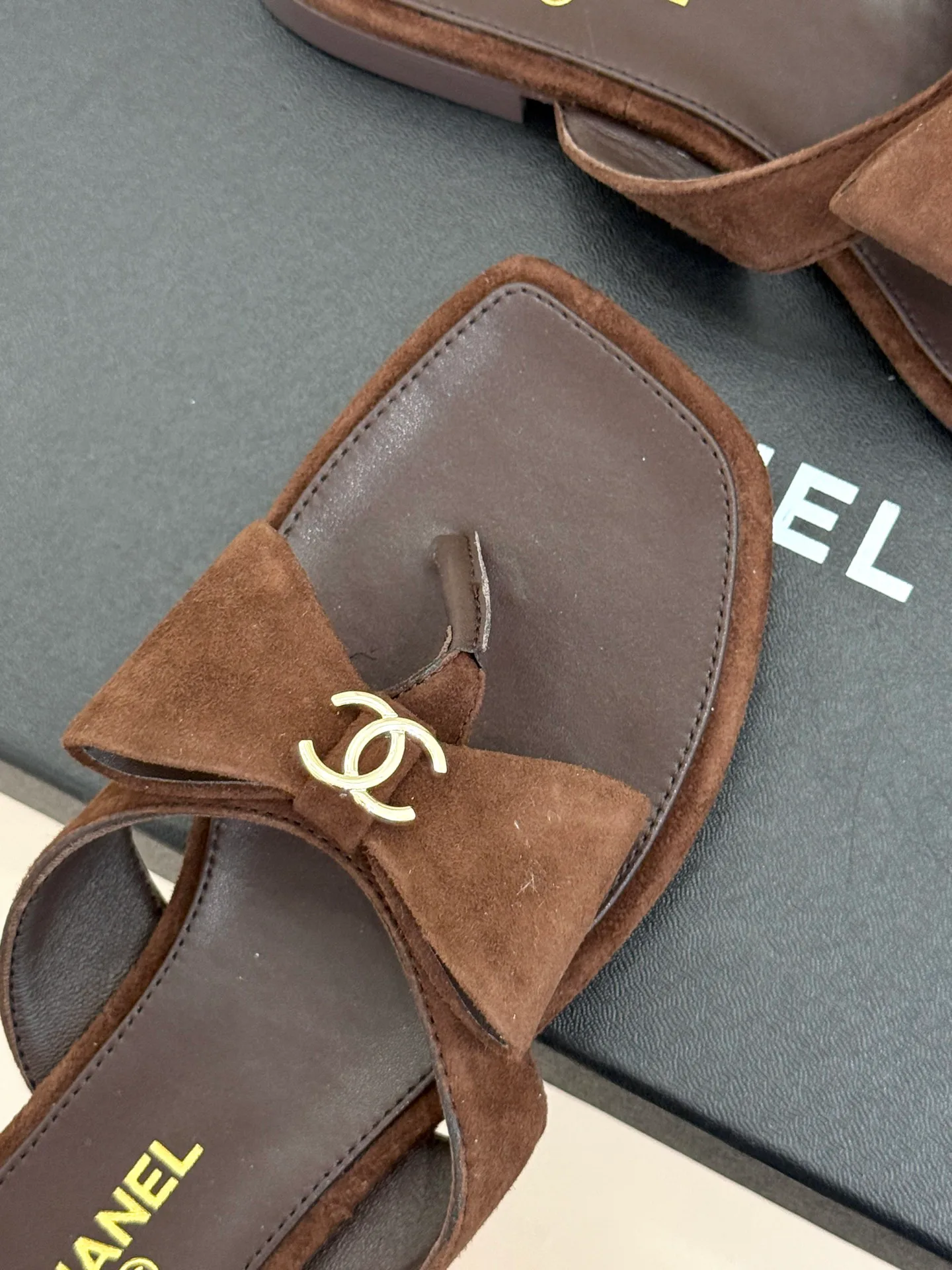 Шлепанцы Женские Chanel 16965741