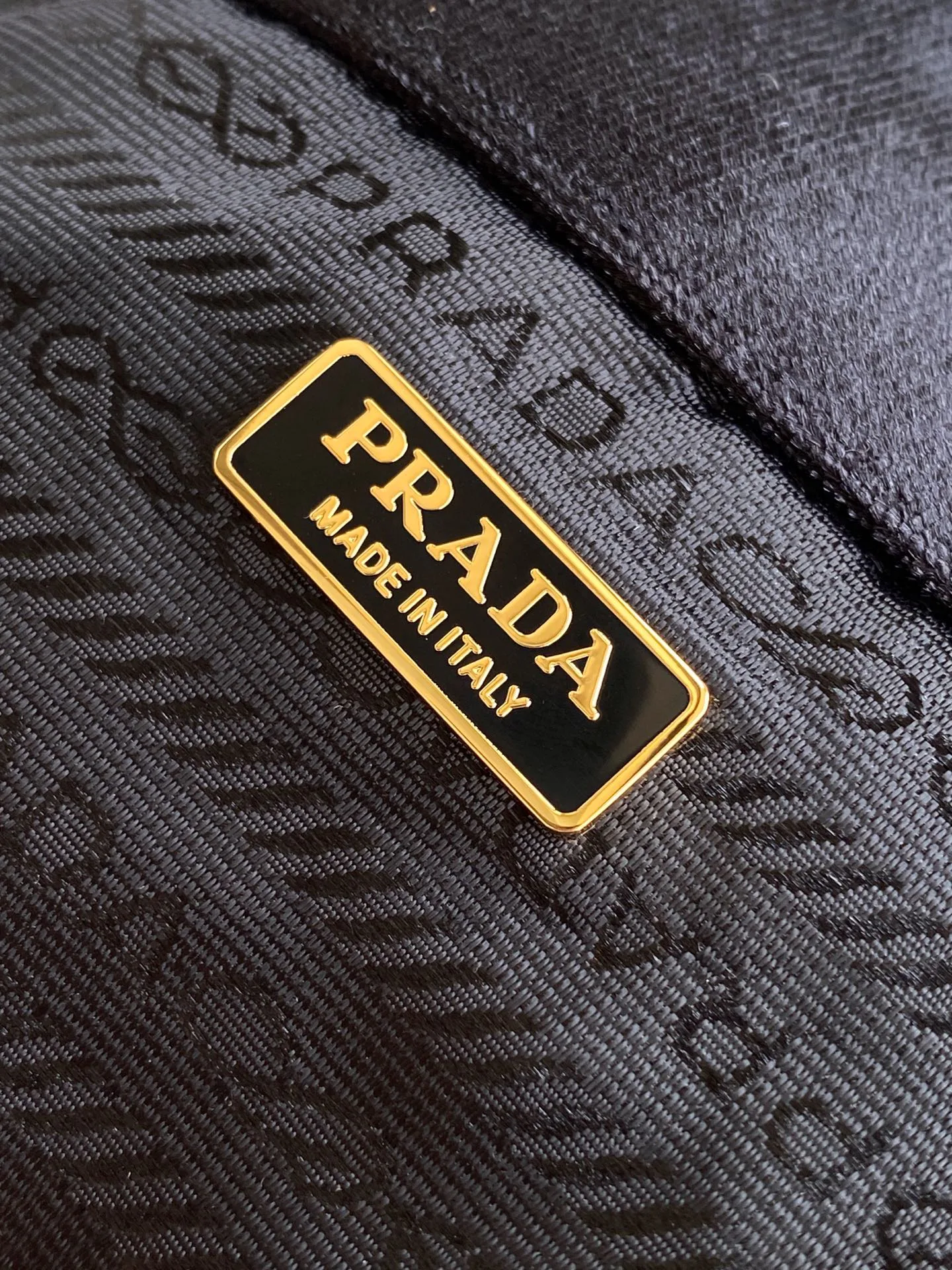 Классические Сумки Женские Prada 13368501