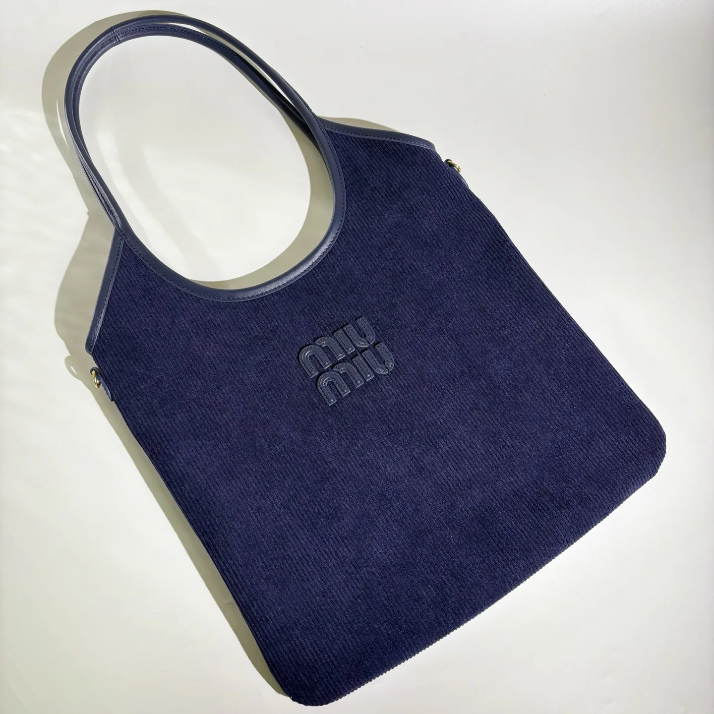 Классические Сумки Женские Miu Miu 10105224