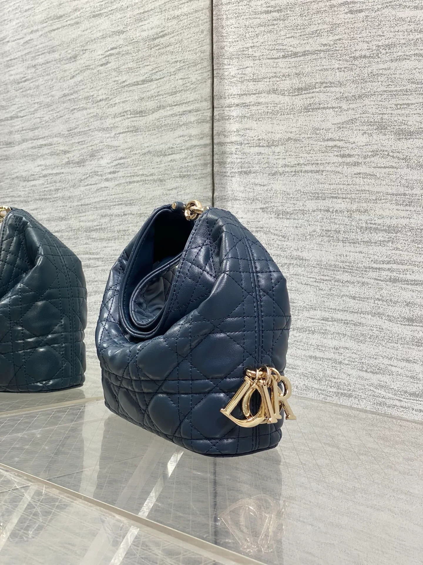 Классические Сумки Женские Christian Dior 18242117