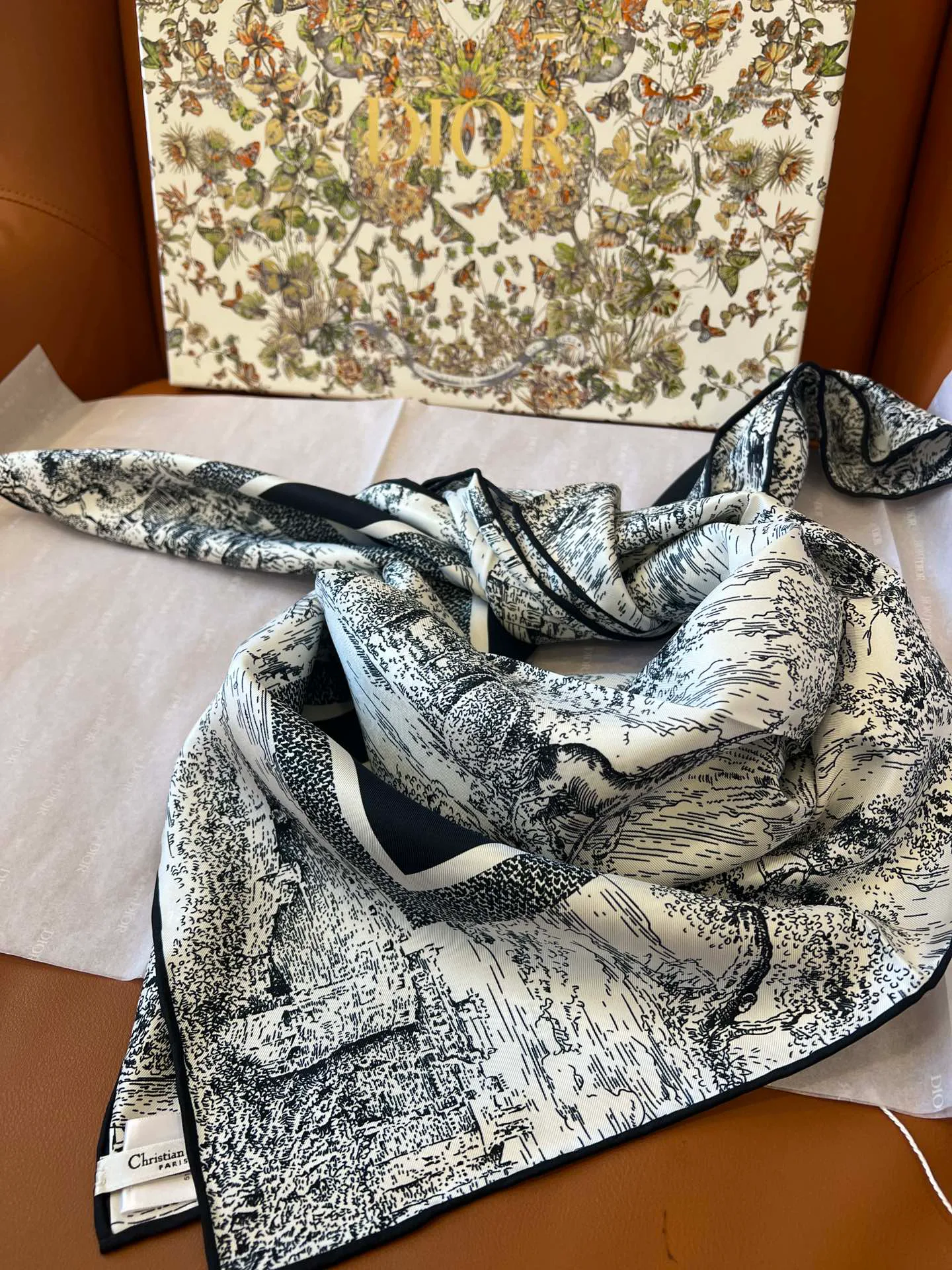 Платки Christian Dior 13351602