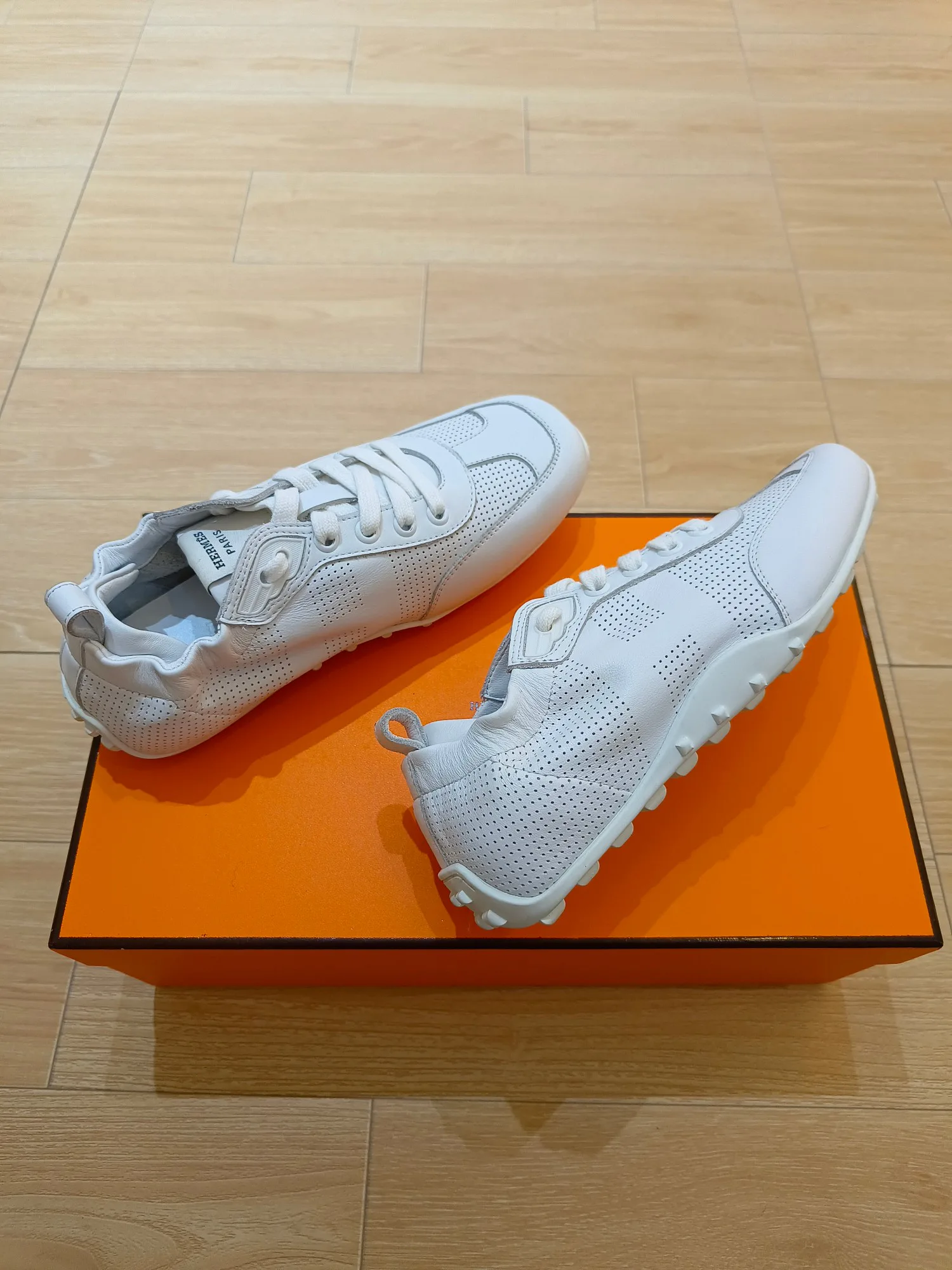 Кроссовки Женские Hermes 1285115