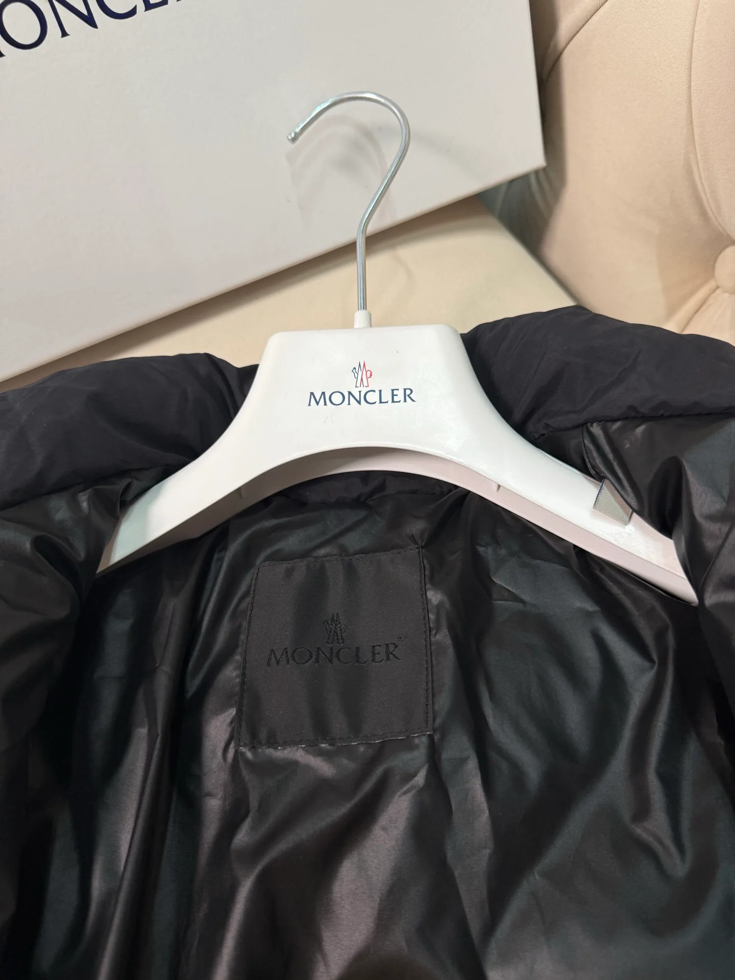 Куртки И Пуховики Женские Moncler 18825227