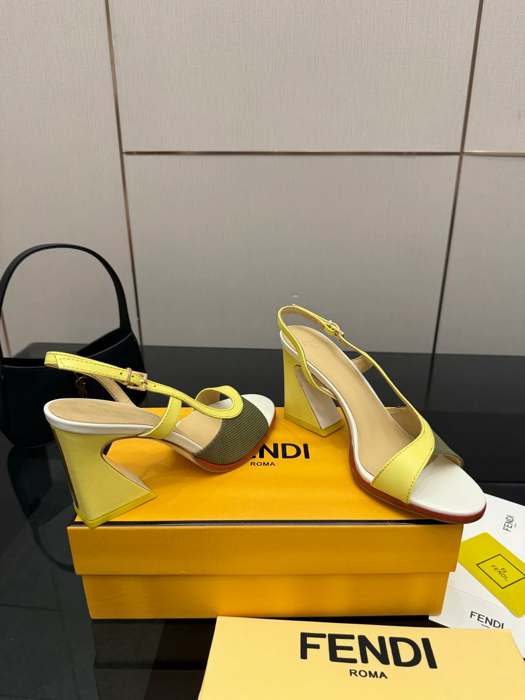 Туфли Женские Fendi 12245156