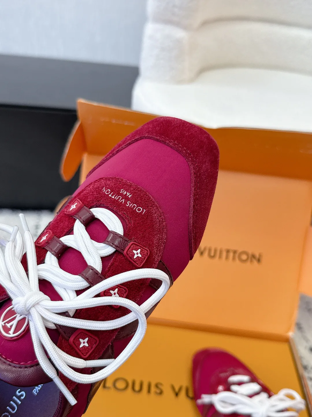Кроссовки Женские Louis Vuitton 1752775