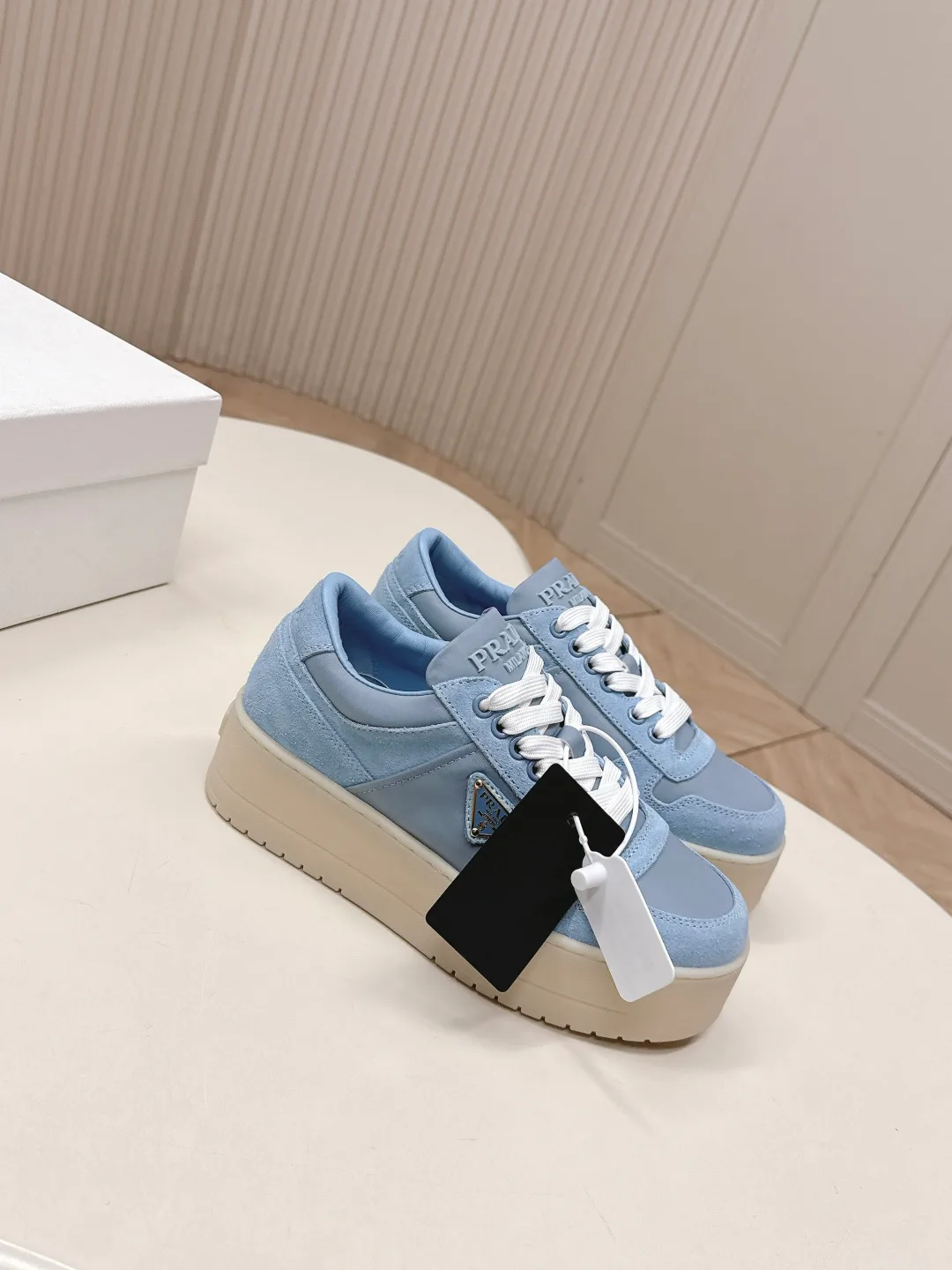 Кроссовки Женские Prada 11594930