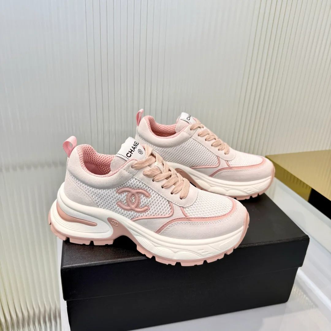 Кроссовки Женские Chanel 18367000