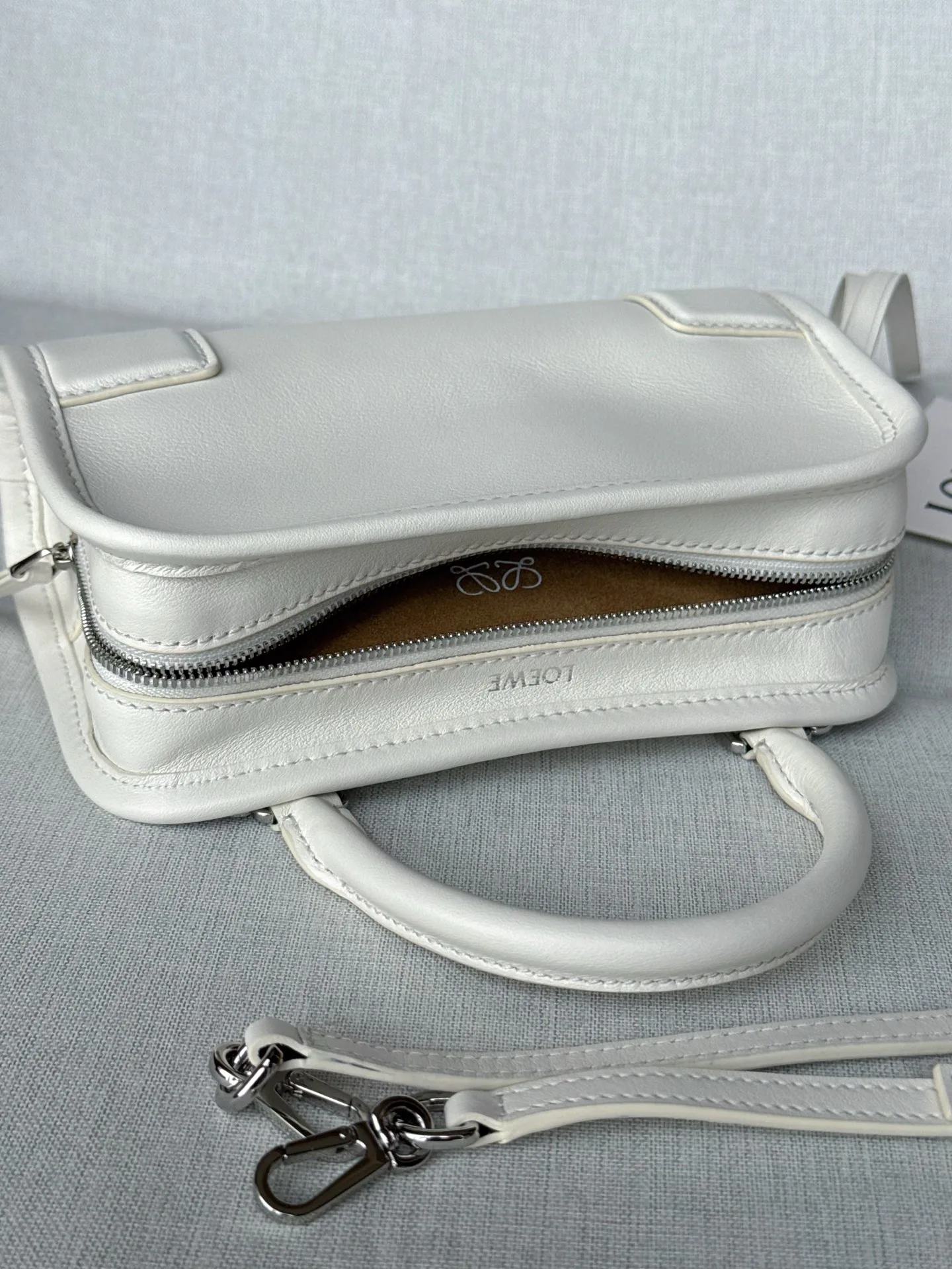 Классические Сумки Женские Loewe 13277542