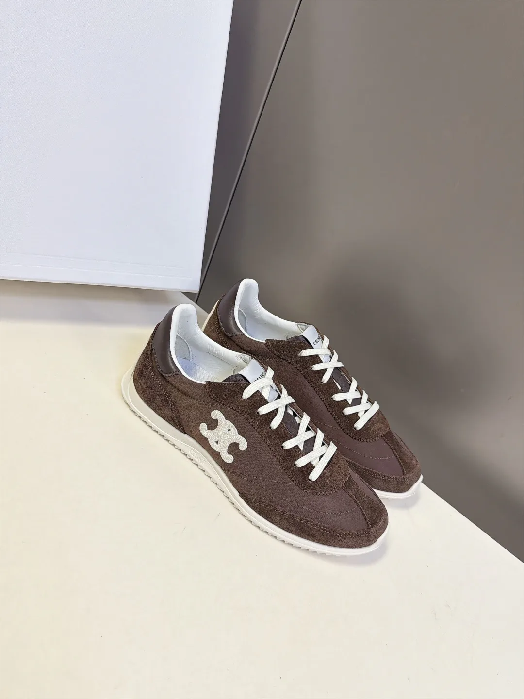 Кроссовки Женские Celine 18693097