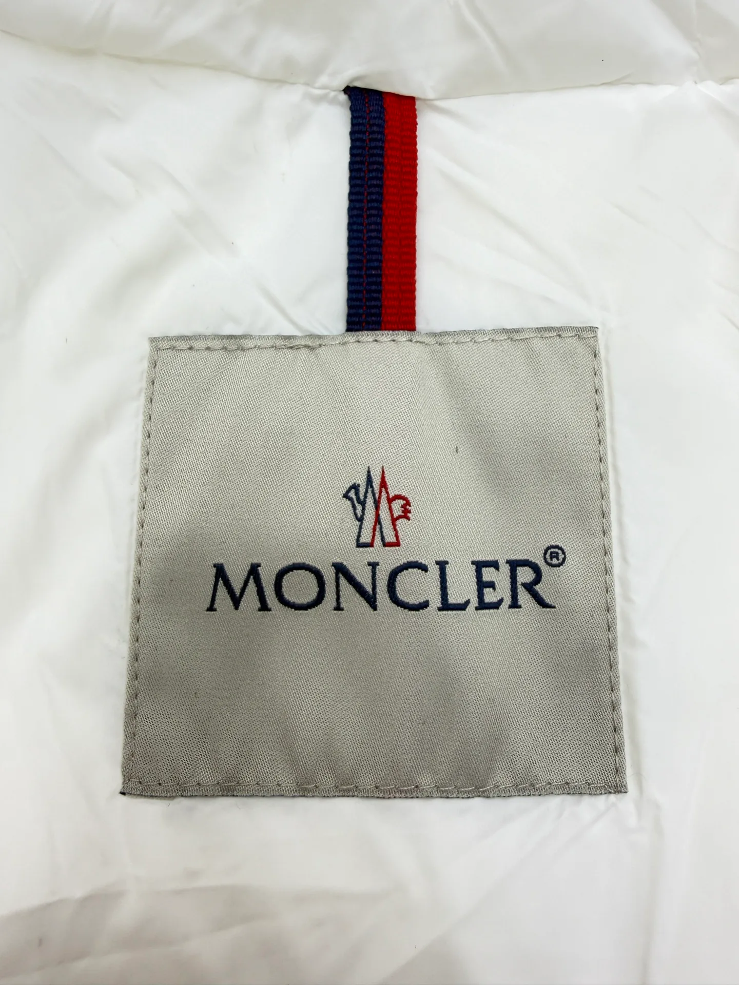 Куртки И Пуховики Женские Moncler 19960301