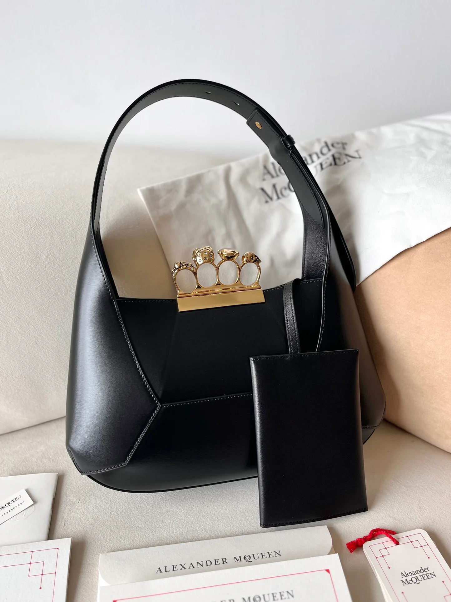 Сумки На Ремне Женские Alexander Mcqueen 11472515