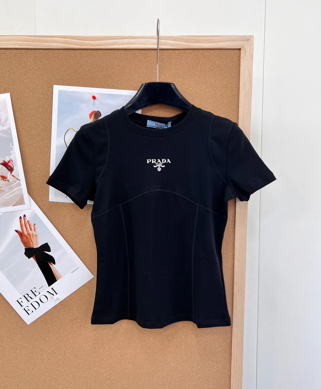 Футболки Женские Prada 11433589