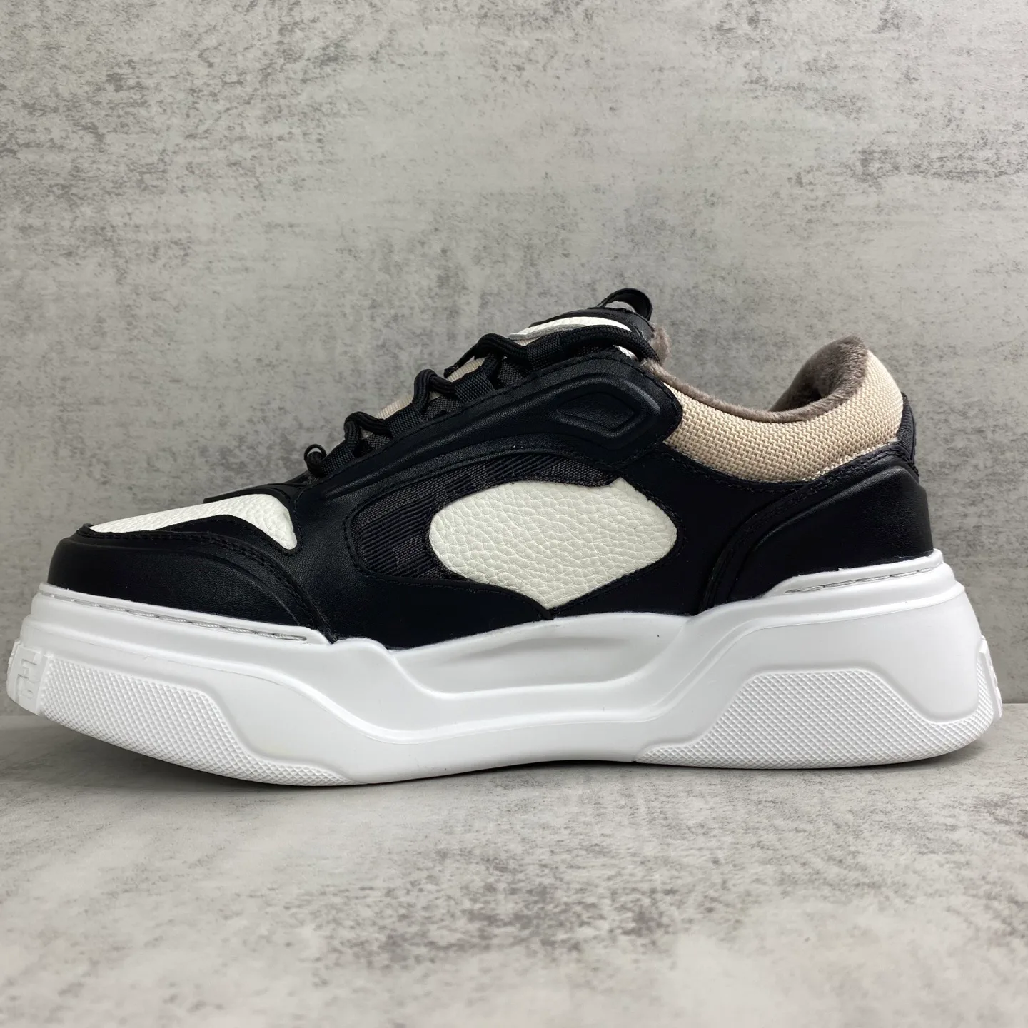 Кроссовки Мужские Fendi 275353