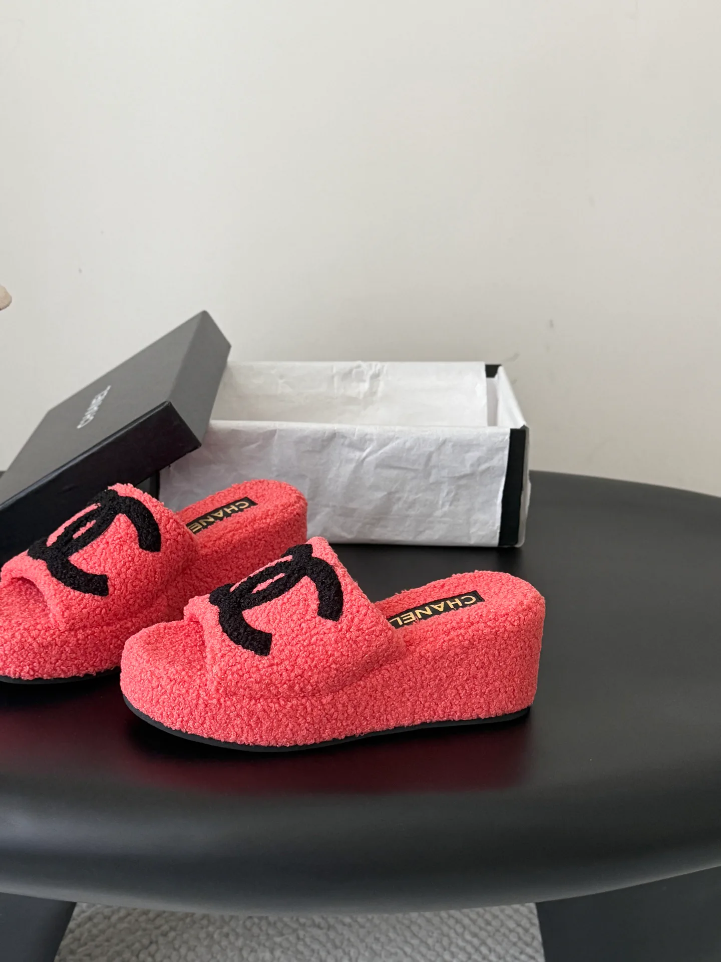 Тапочки Женские Chanel 18700074