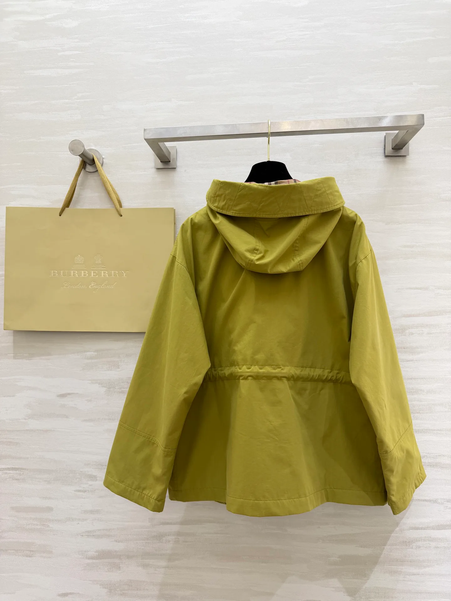 Куртки И Пуховики Женские Burberry 11272140