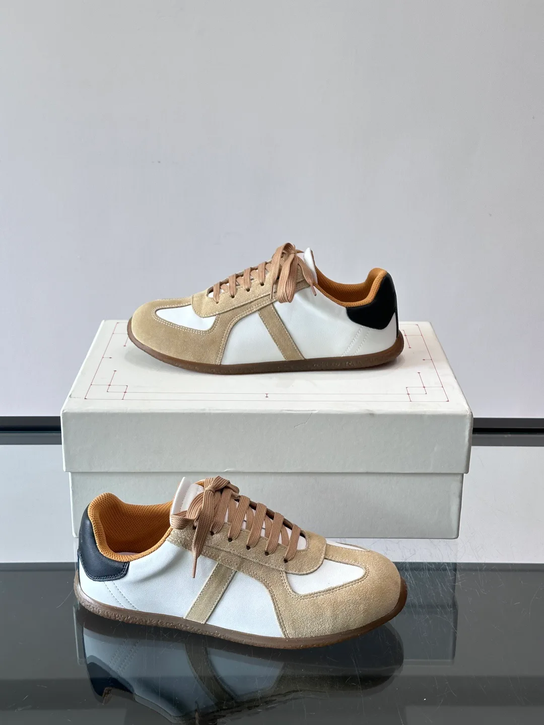 Кроссовки Женские Alexander Mcqueen 11170723