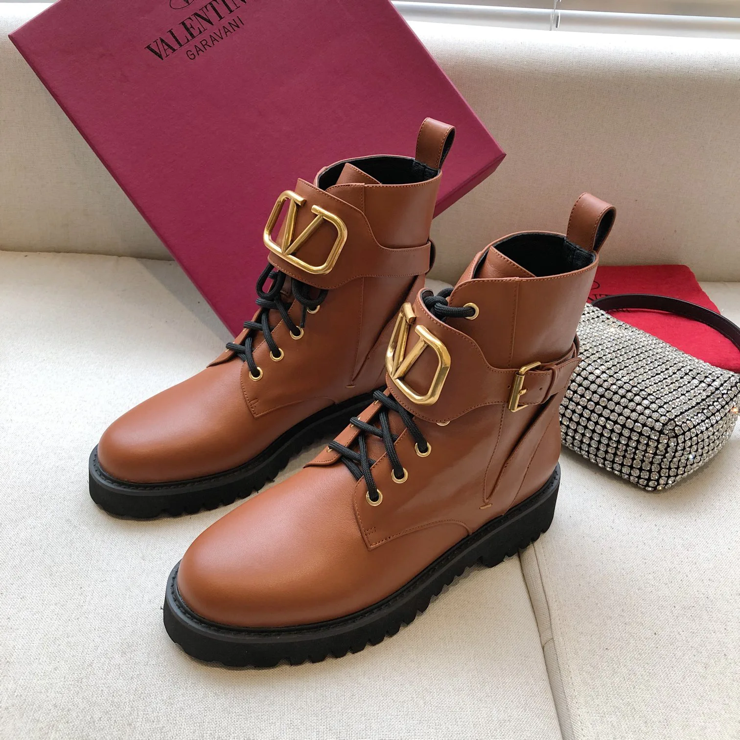Ботинки Женские Valentino 18616597