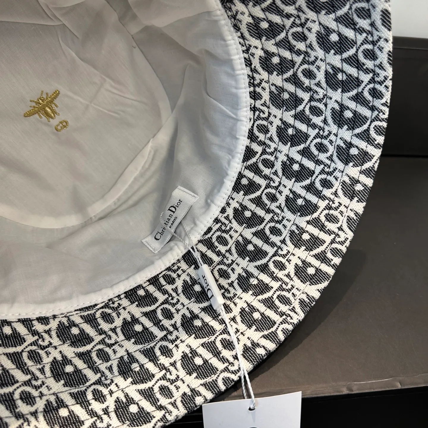 Головные Уборы Christian Dior 13418588