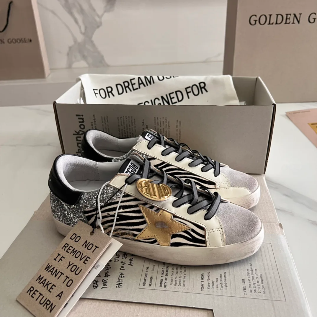 Кроссовки Женские Golden Goose 16995658