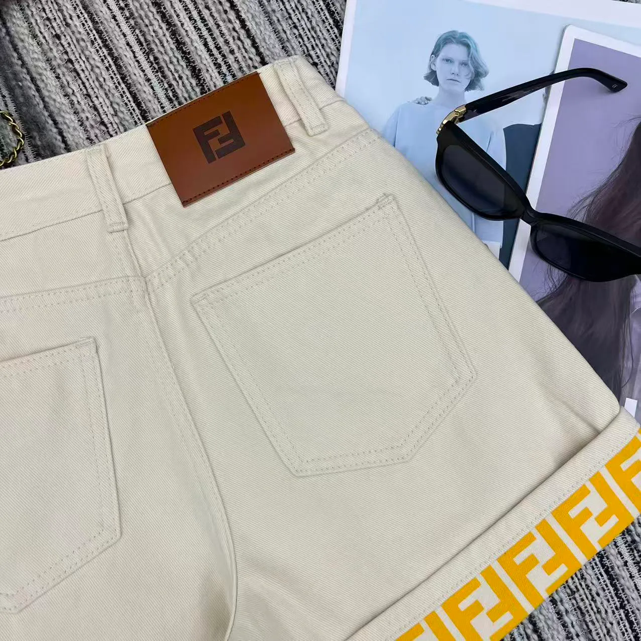 Шорты Женские Fendi 12945586
