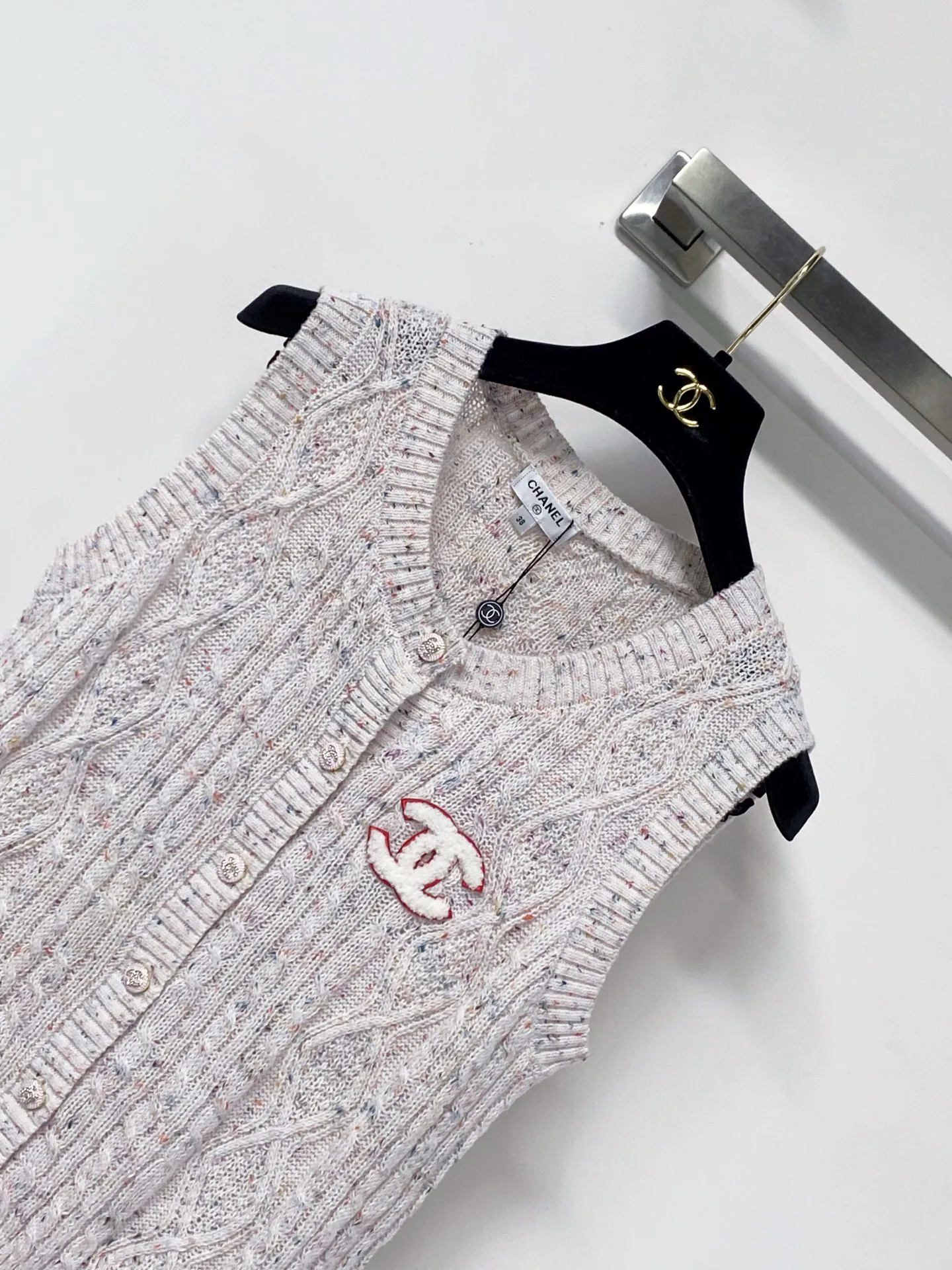 Жилеты Женские Chanel 18138508