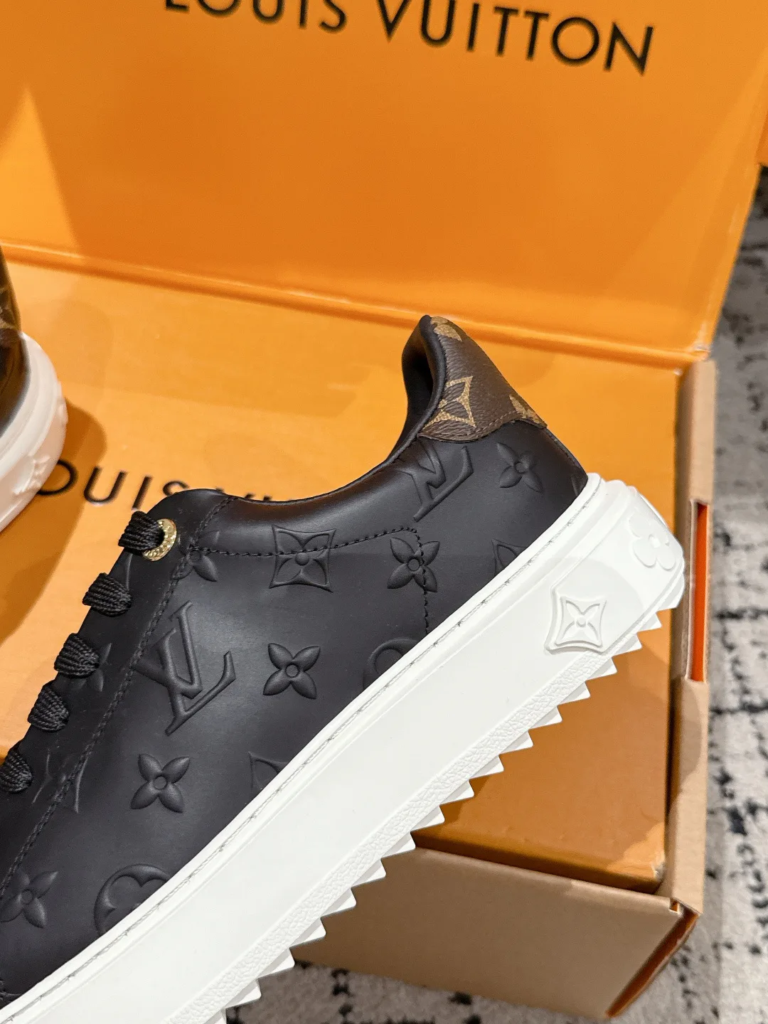 Кеды Женские Louis Vuitton 11214849