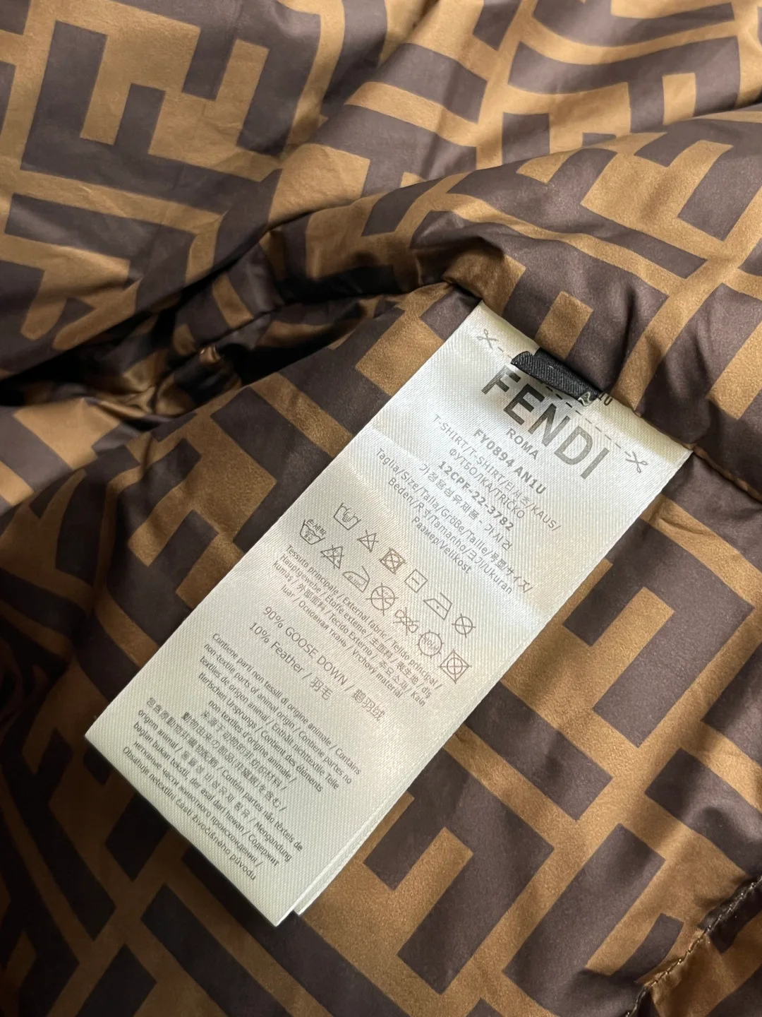 Куртки И Пуховики Мужские Fendi 560403