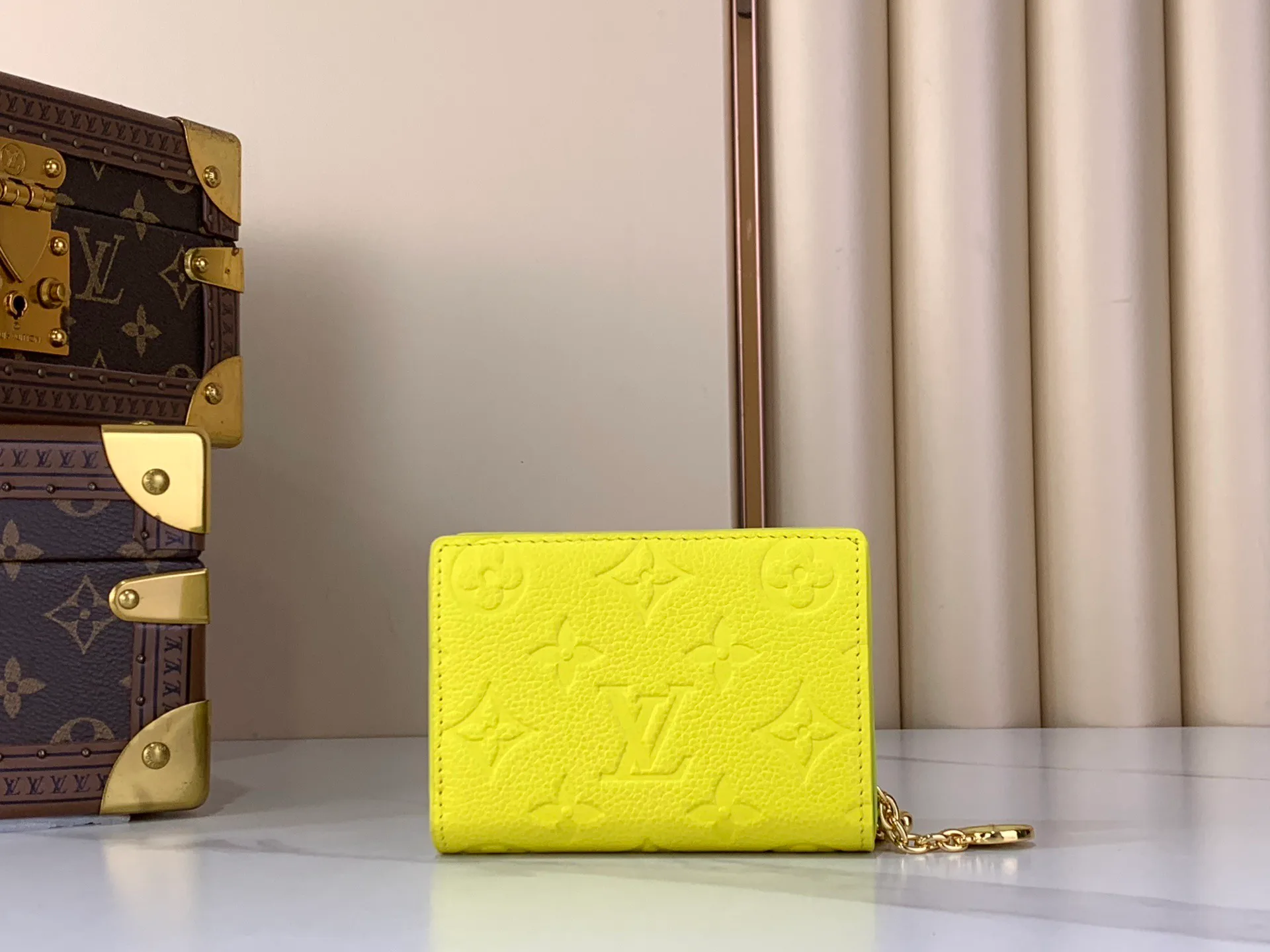 Клатчи Женские Louis Vuitton 13455883