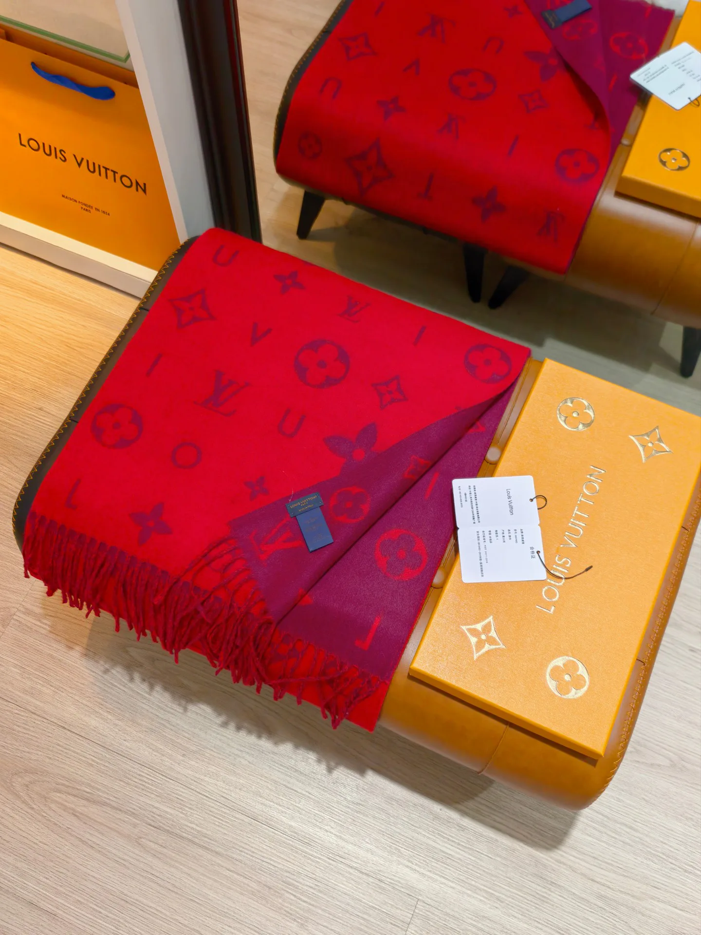 Шарфы Louis Vuitton 5445706